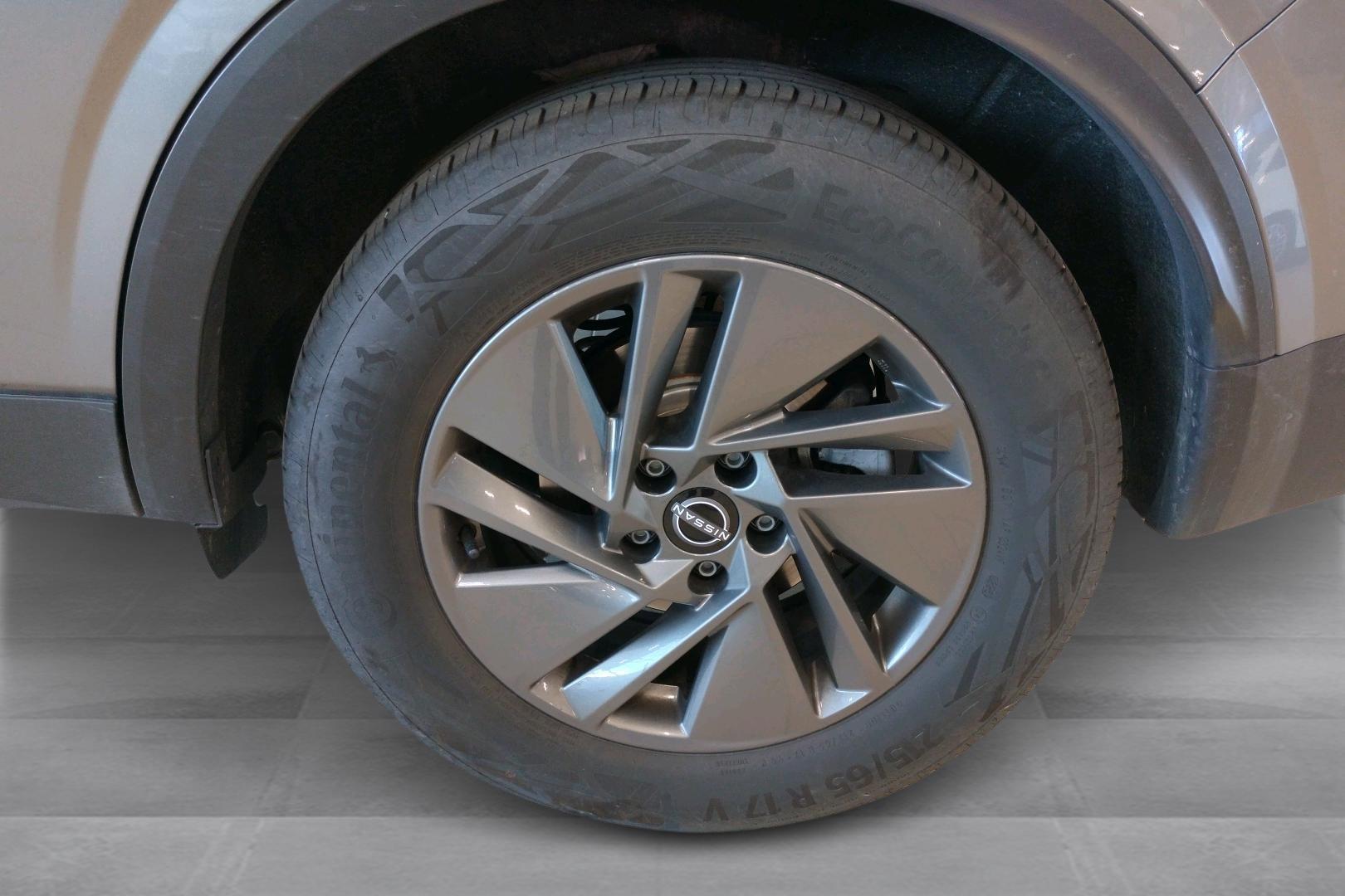 NISSAN Qashqai 2025