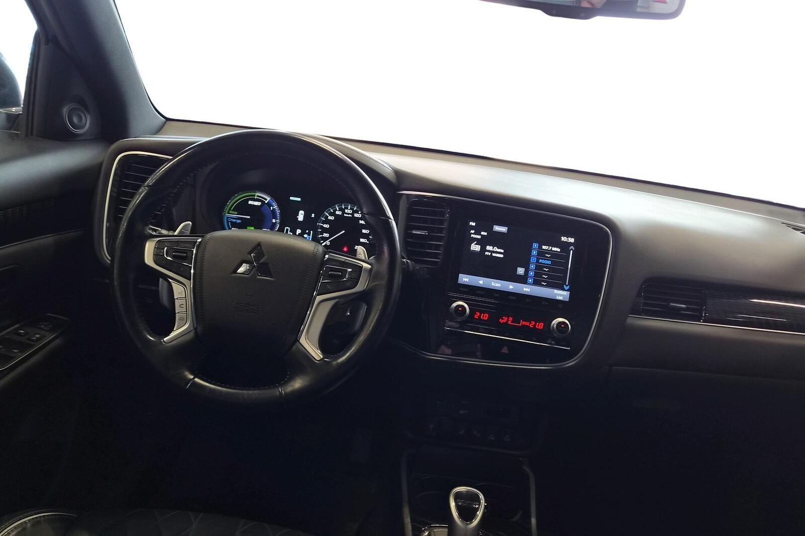 Mitsubishi Outlander PHEV 2021