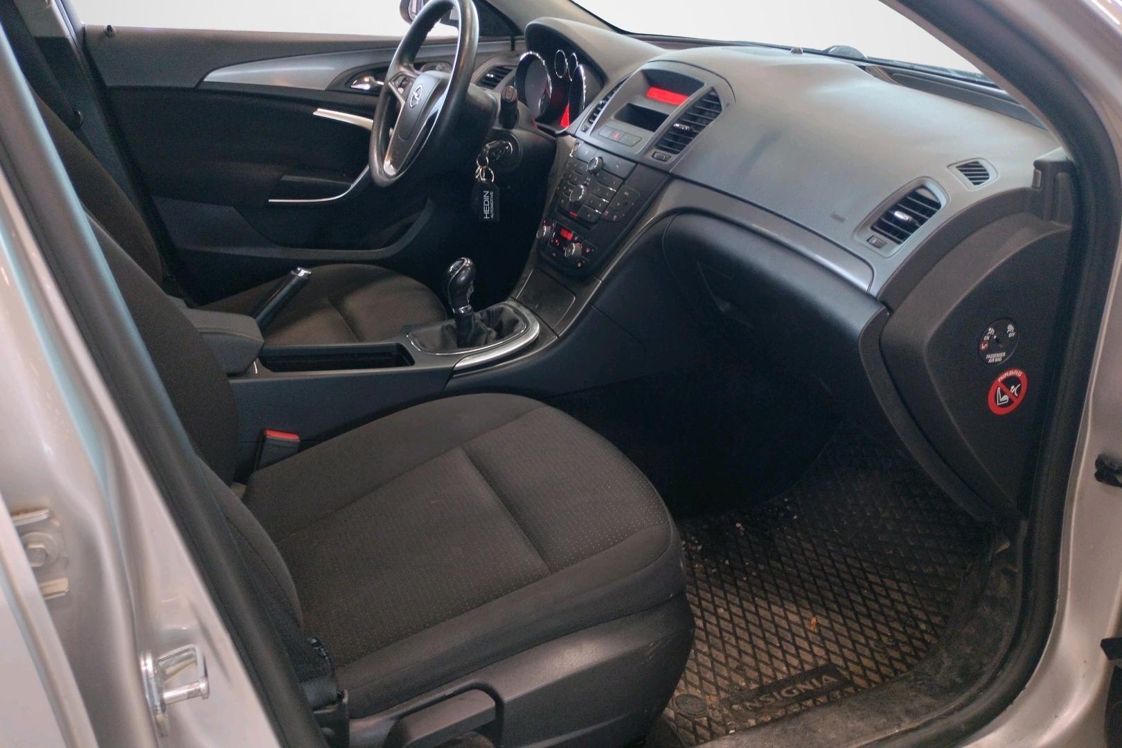 OPEL INSIGNIA 2013