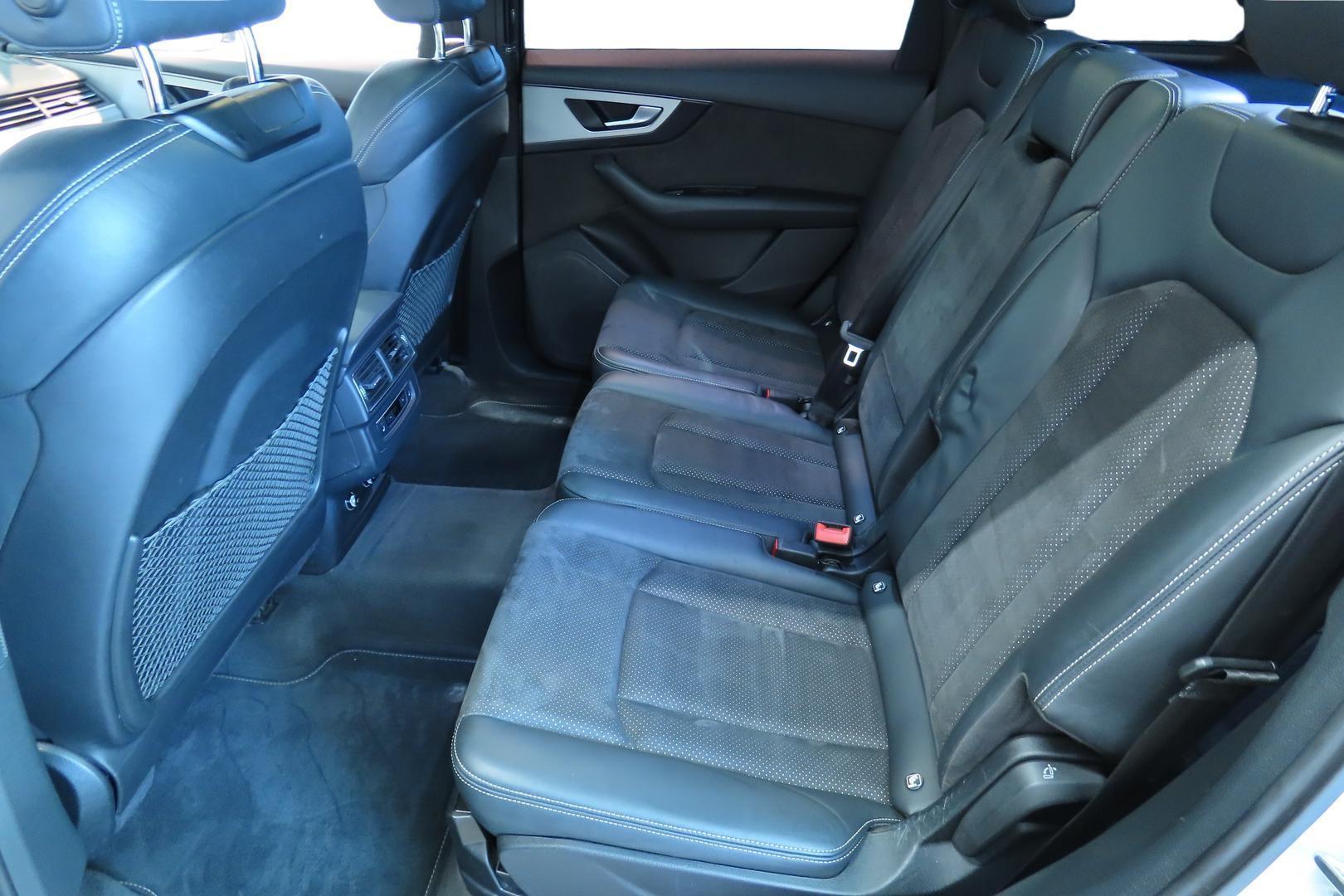 AUDI Q7 2018