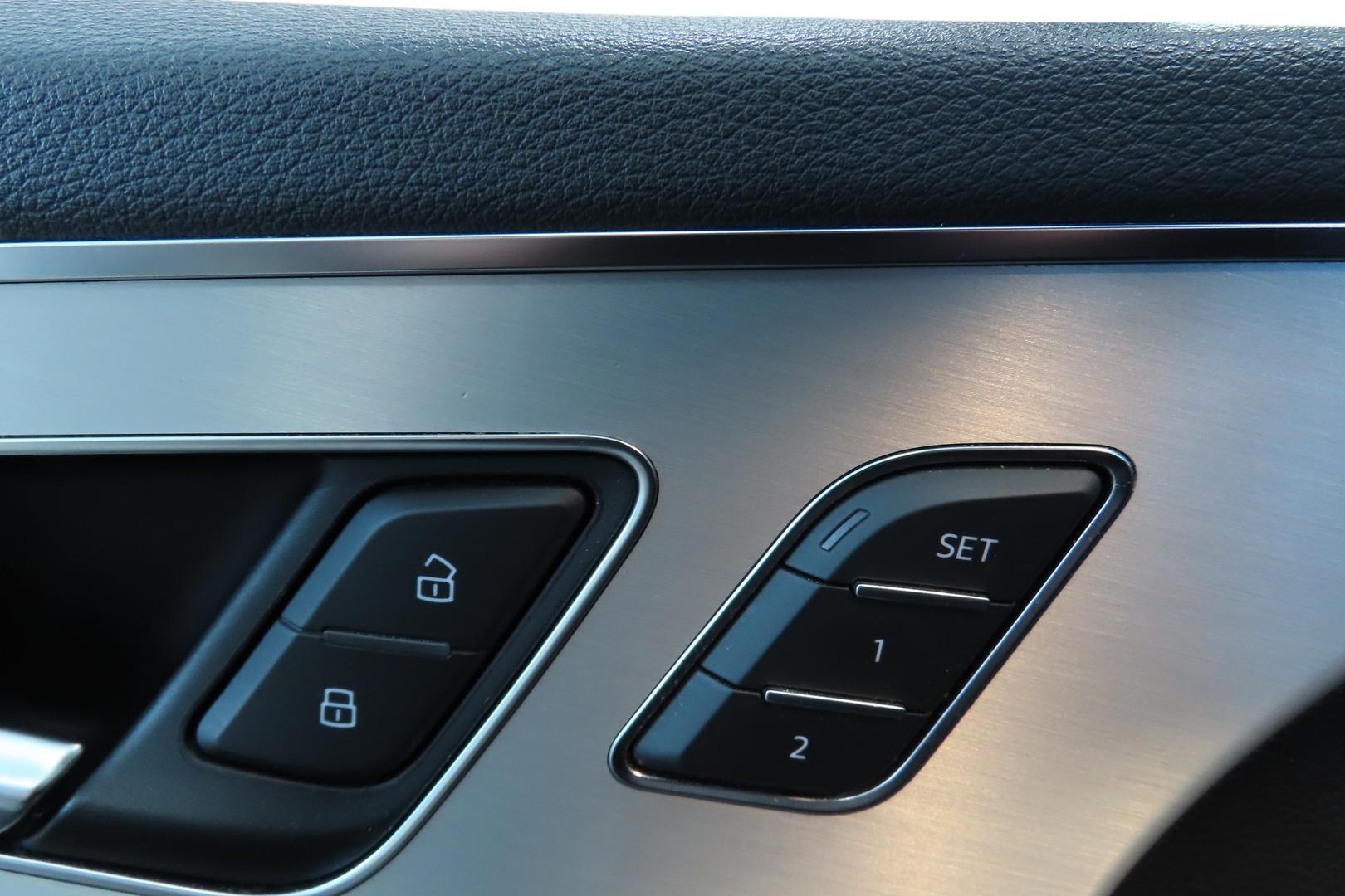 AUDI Q7 2018