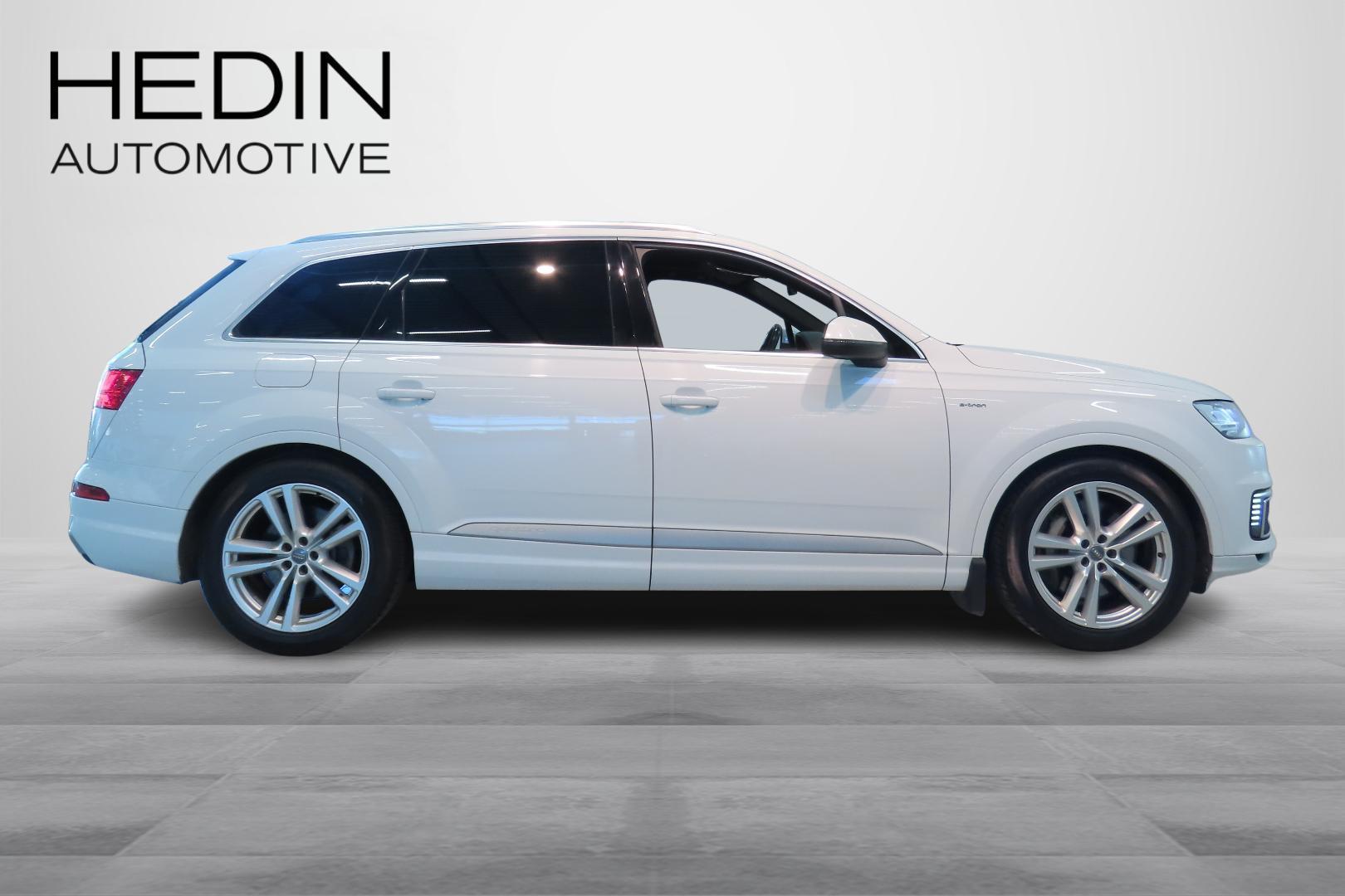 AUDI Q7 2018