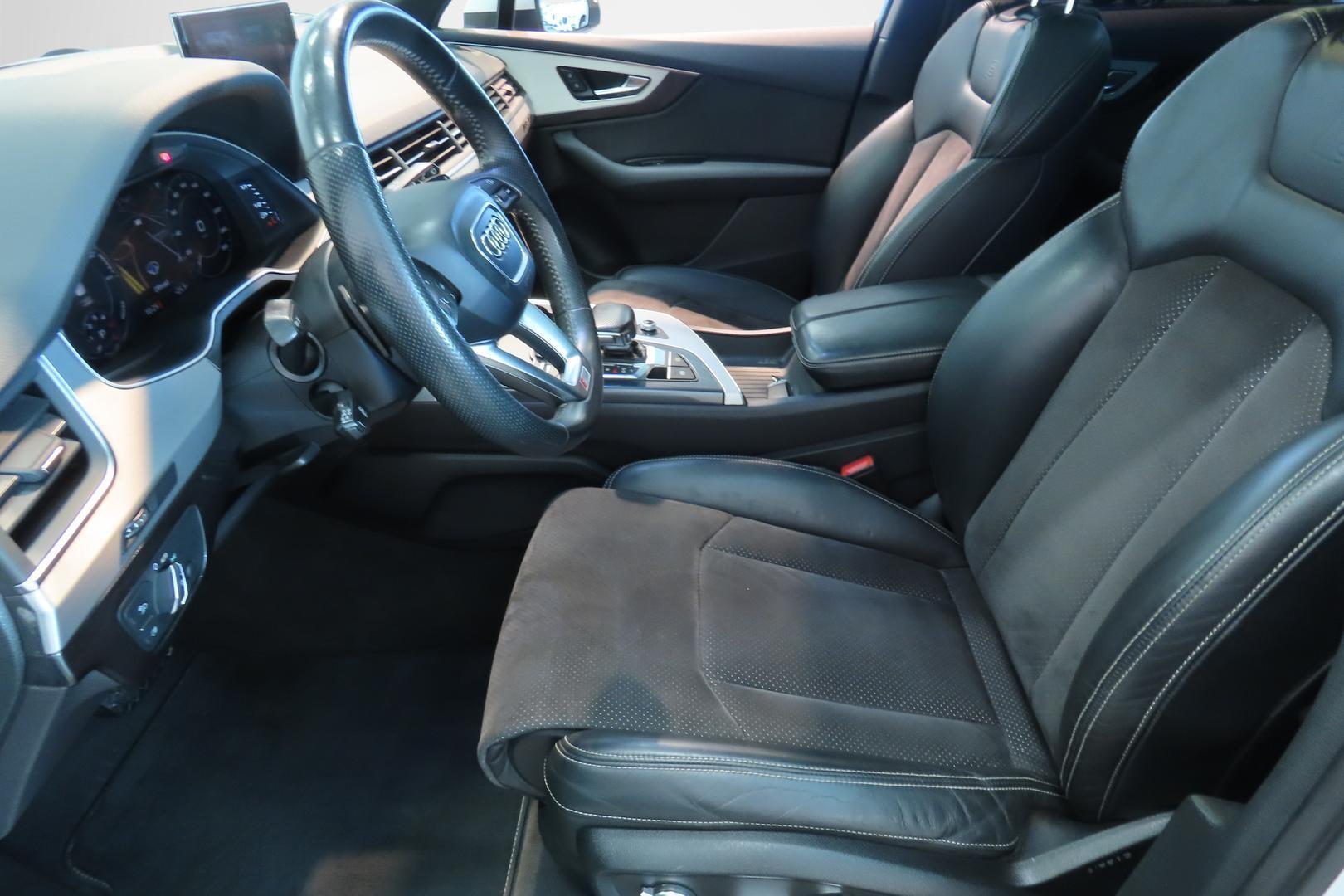 AUDI Q7 2018