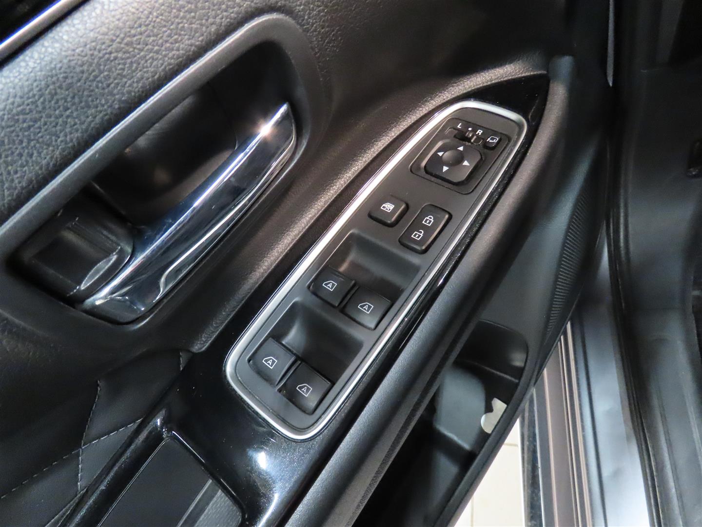 Mitsubishi Outlander PHEV 2019