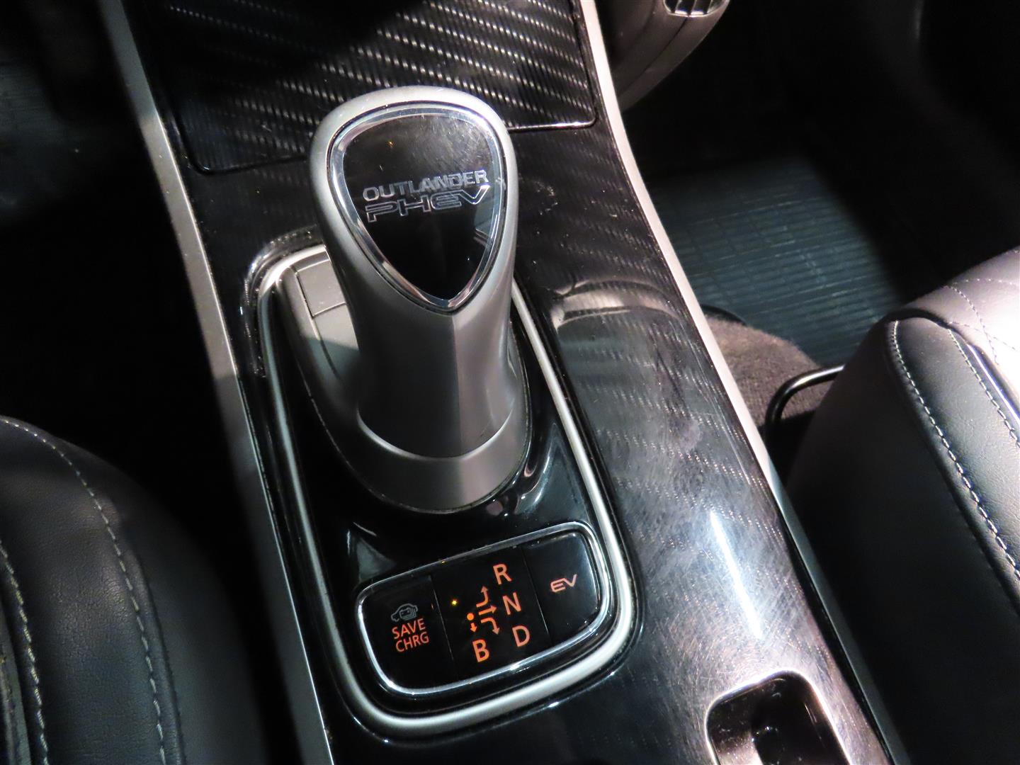 Mitsubishi Outlander PHEV 2019