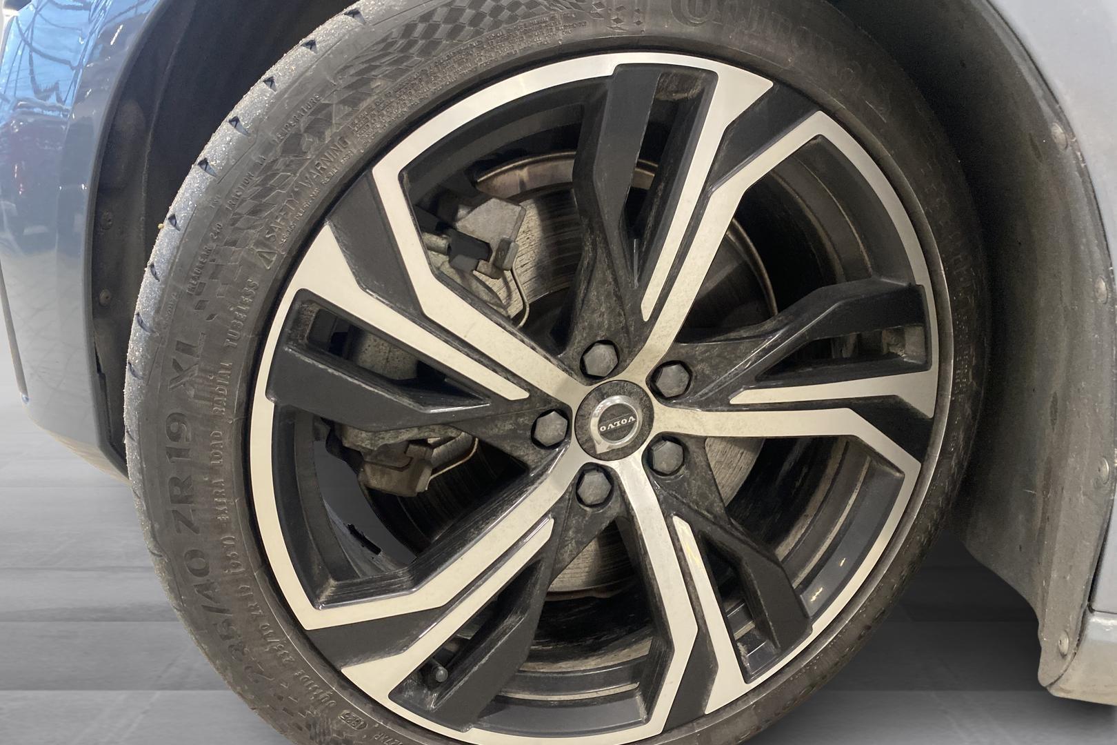 VOLVO V60 2023