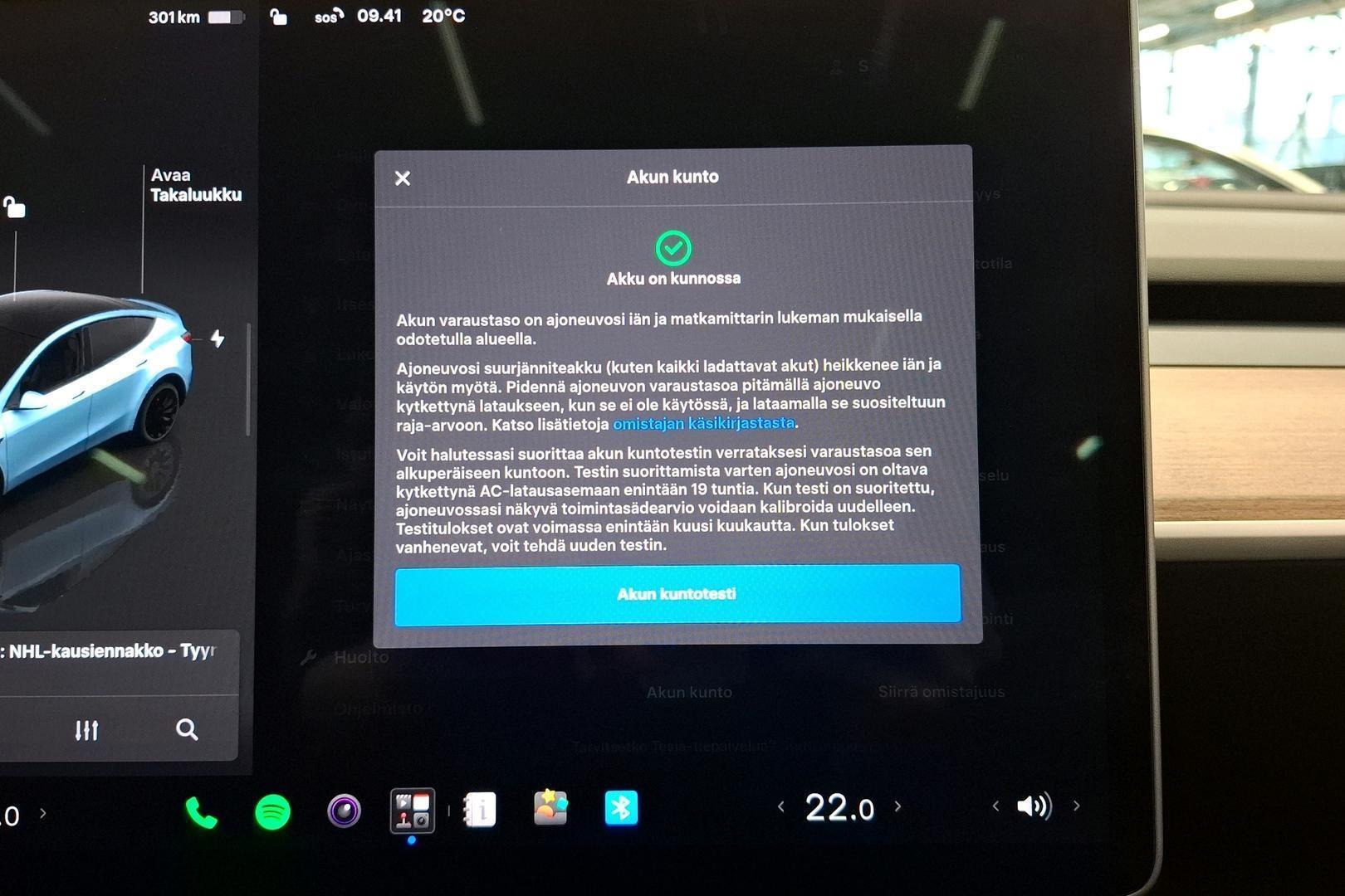 TESLA Model Y 2024
