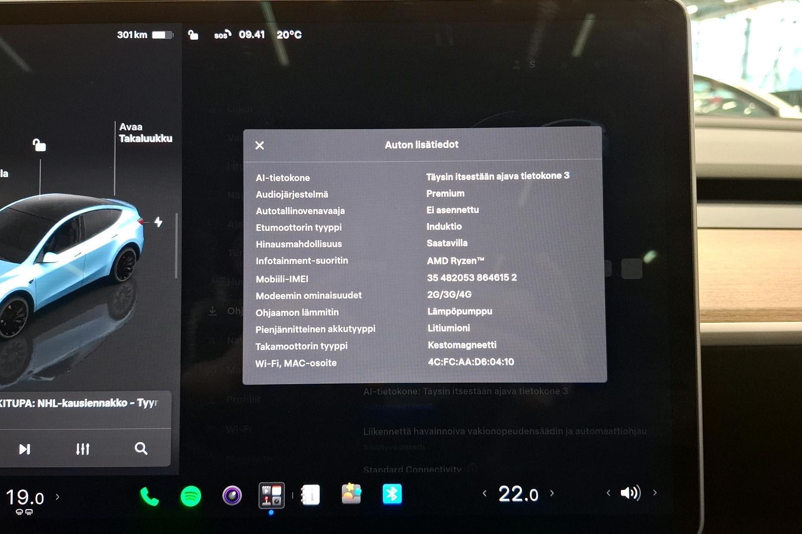 TESLA Model Y 2024