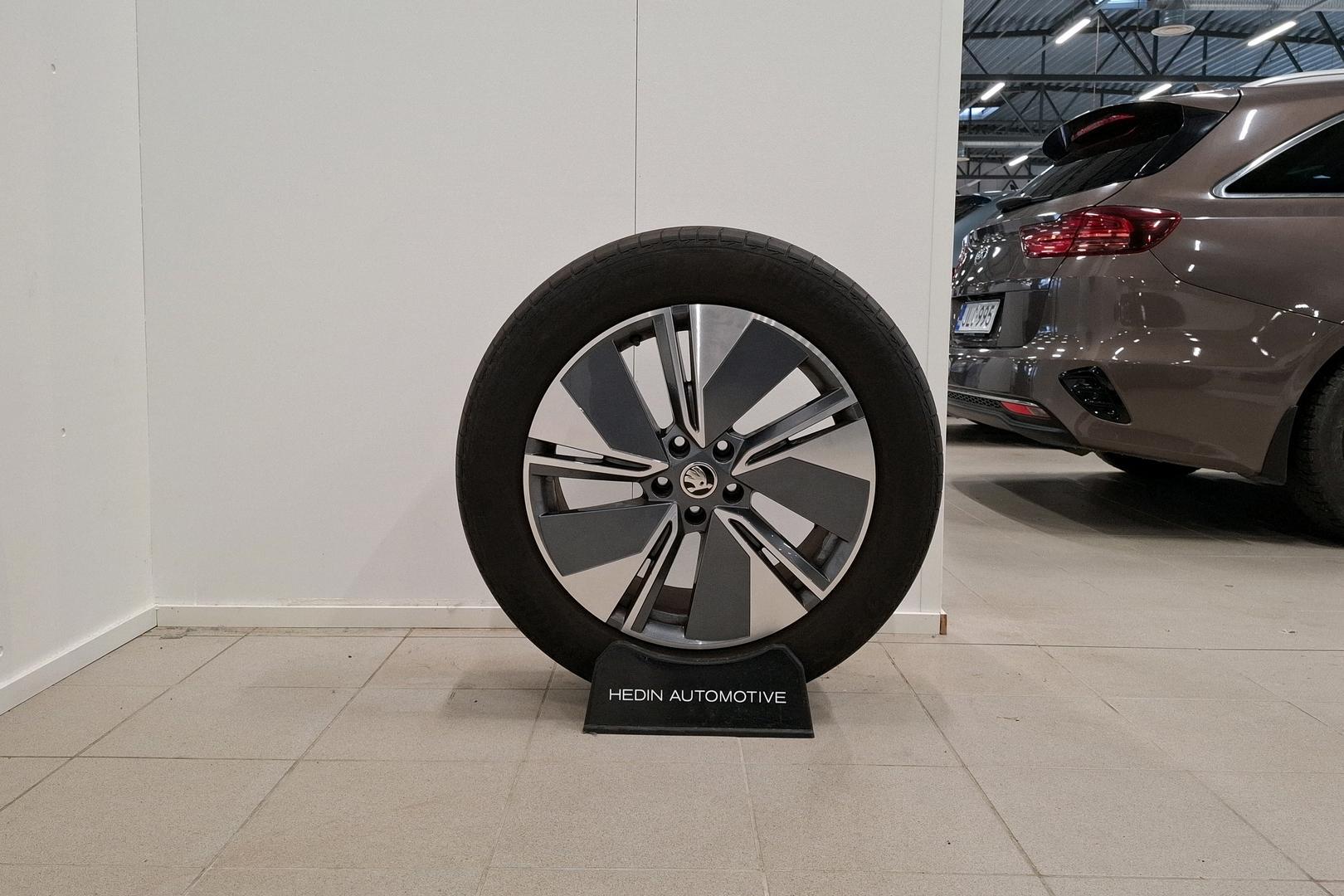 SKODA Enyaq 2021