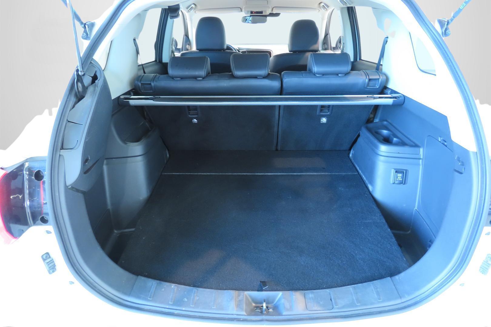 Mitsubishi Outlander PHEV 2021