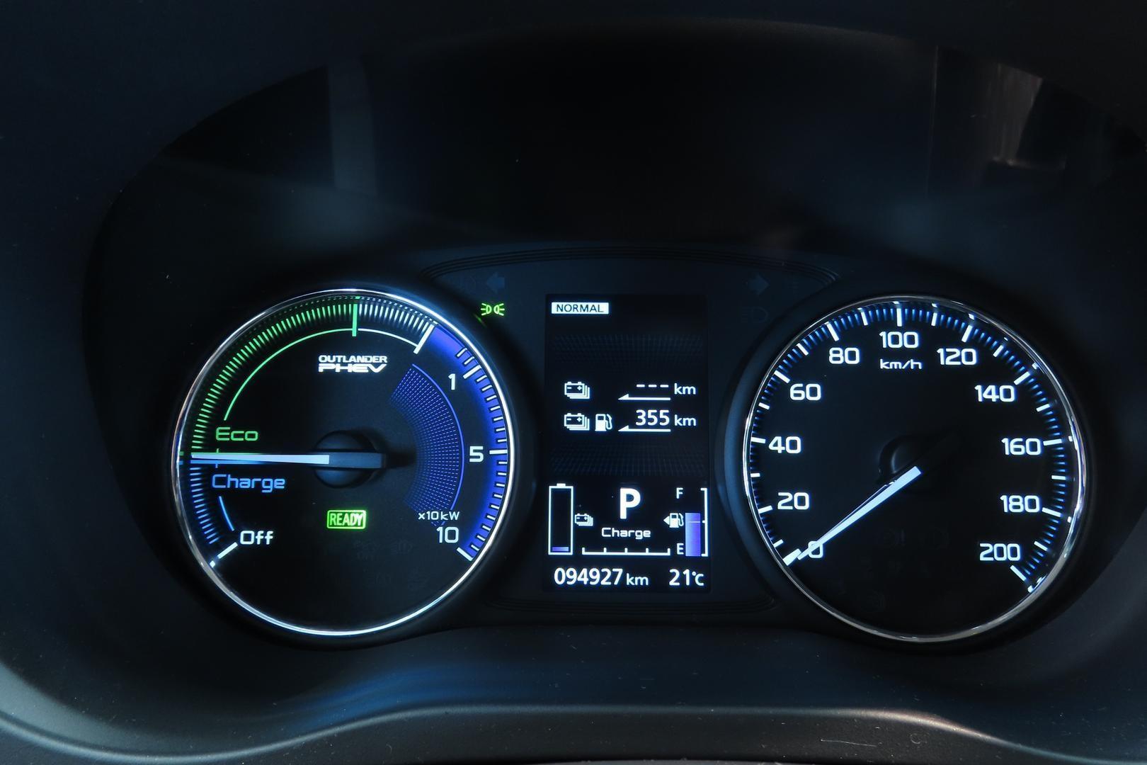 Mitsubishi Outlander PHEV 2021