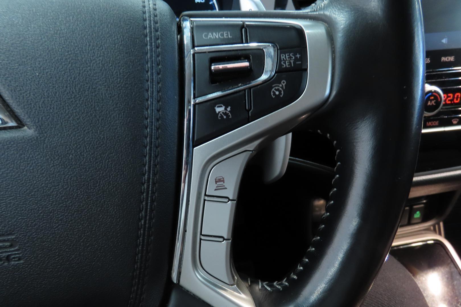 Mitsubishi Outlander PHEV 2021