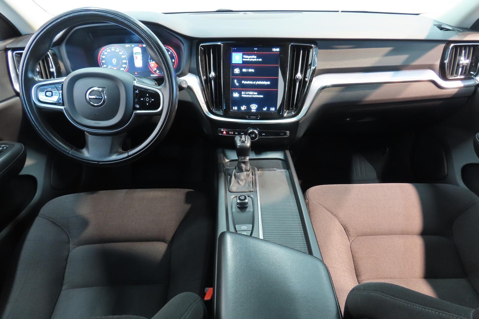 Volvo V60 2019