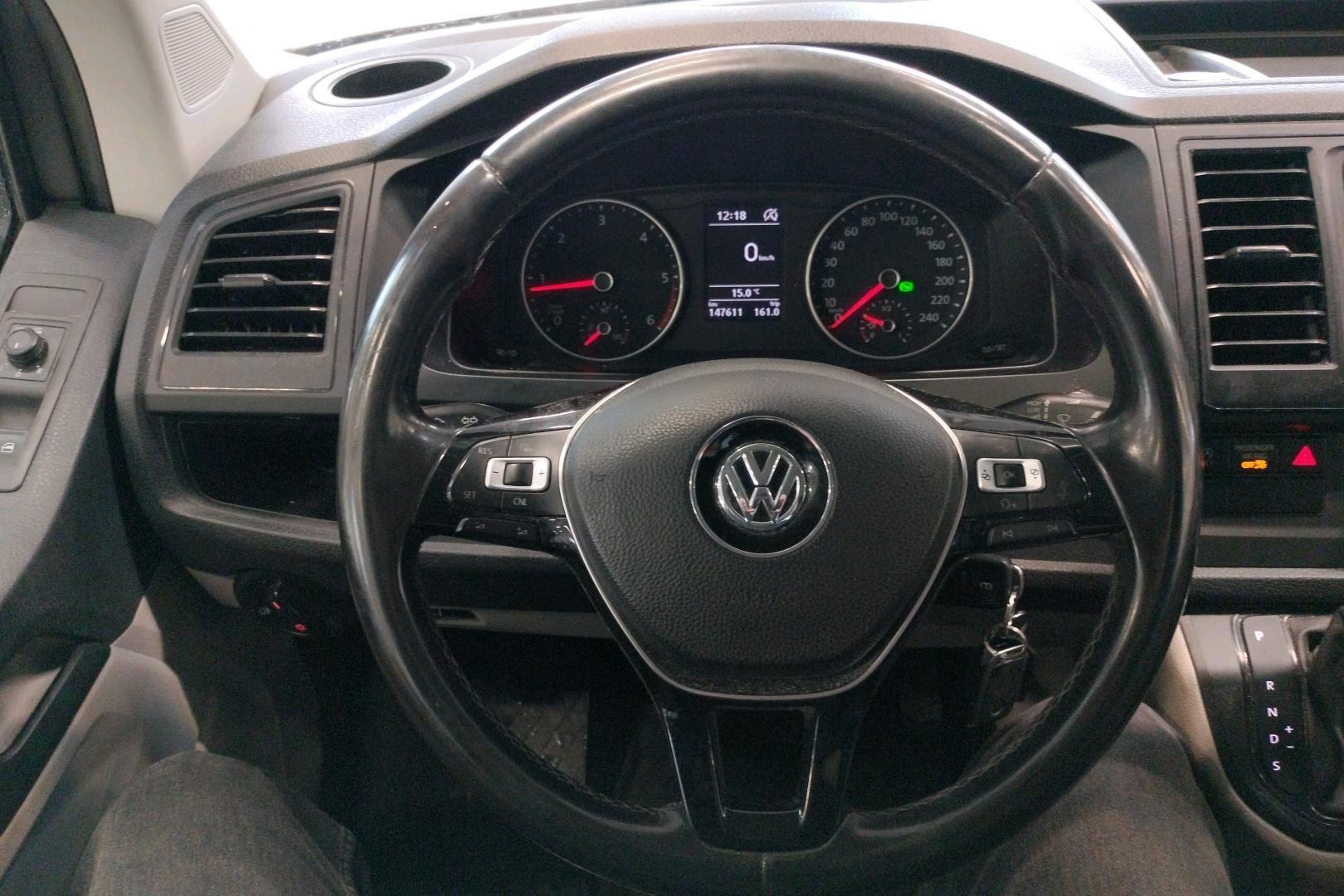 Volkswagen Transporter 12