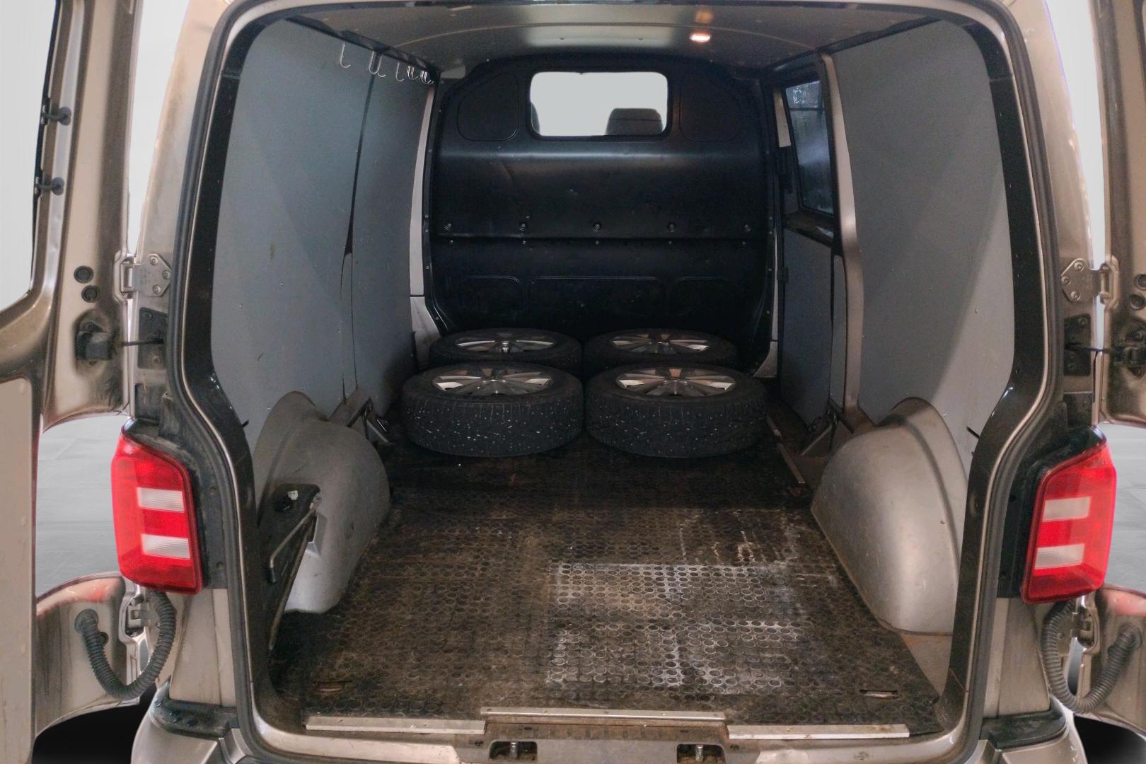 Volkswagen Transporter 19