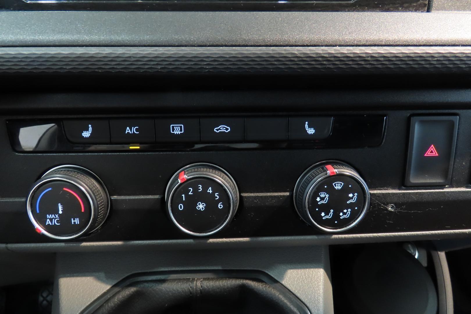 VOLKSWAGEN TRANSPORTER 2021