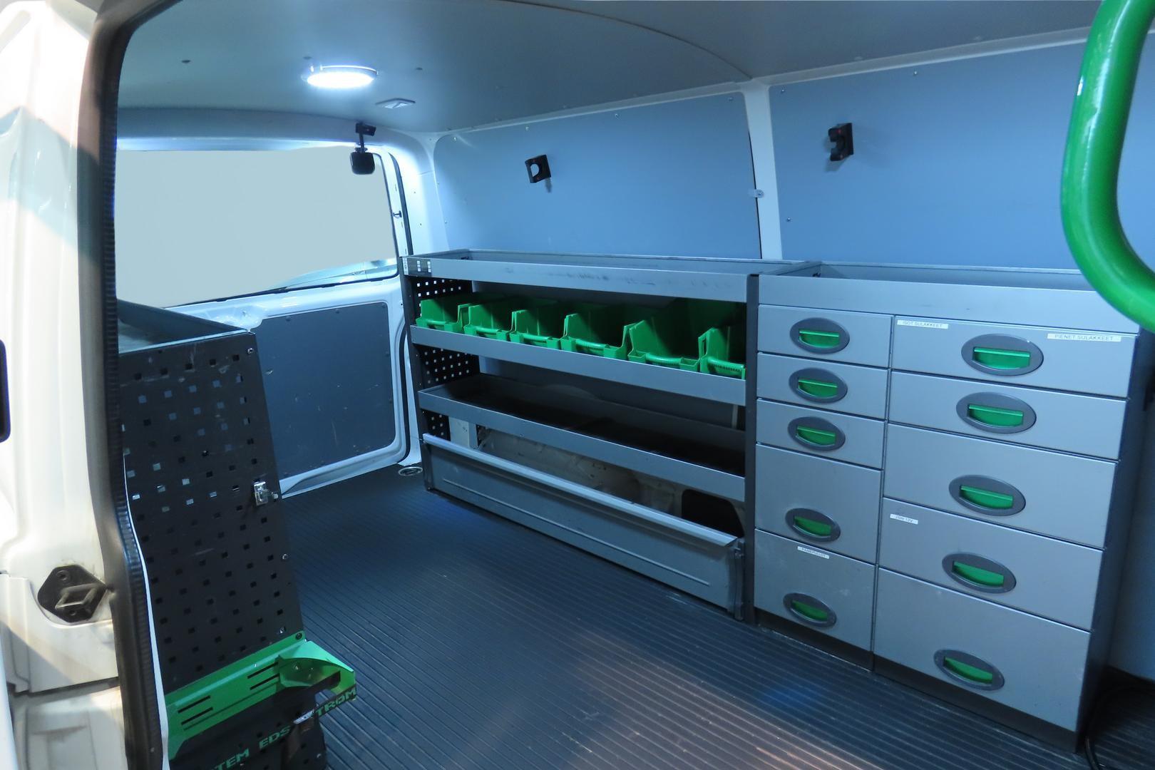 VOLKSWAGEN TRANSPORTER 2021