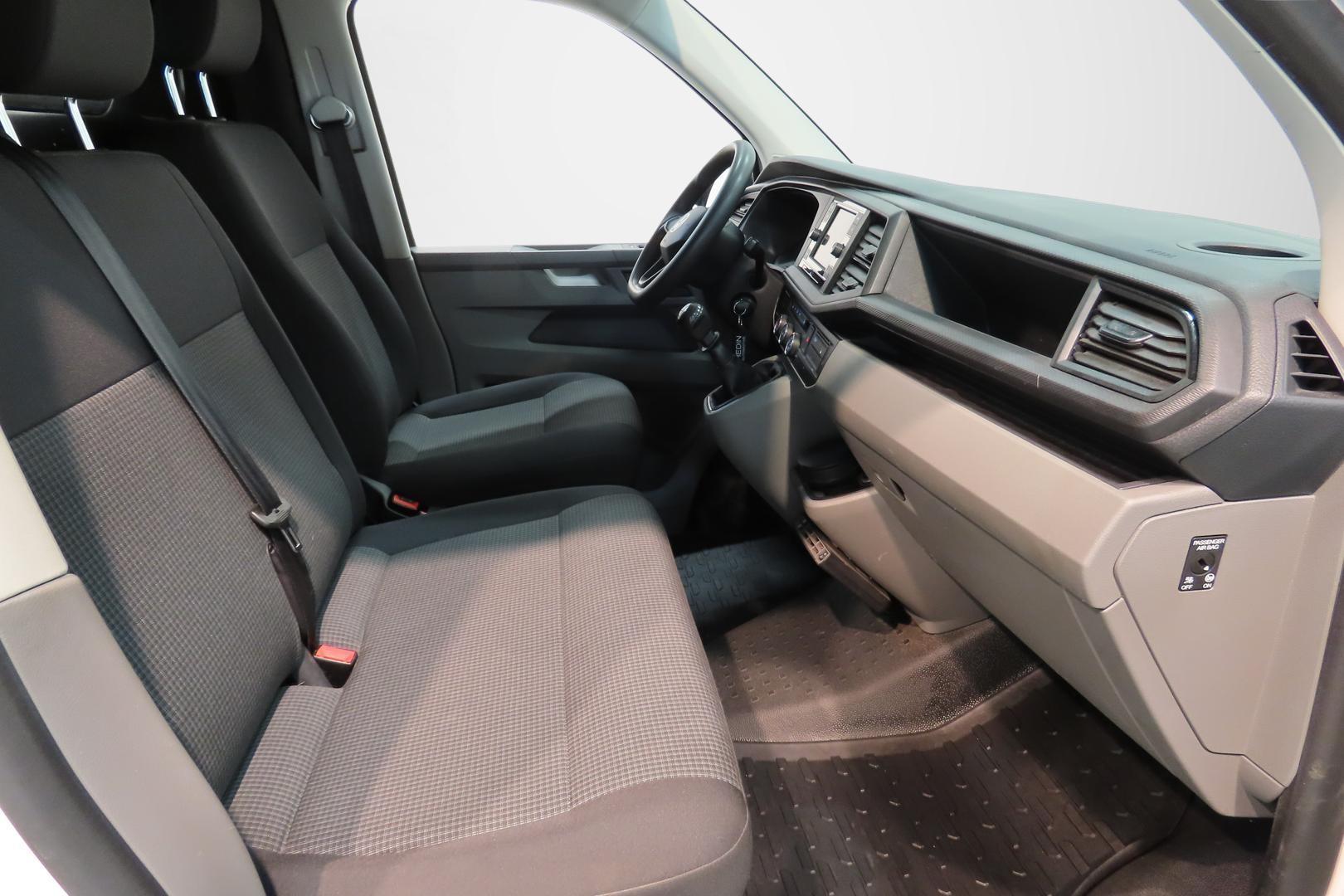 VOLKSWAGEN TRANSPORTER 2021