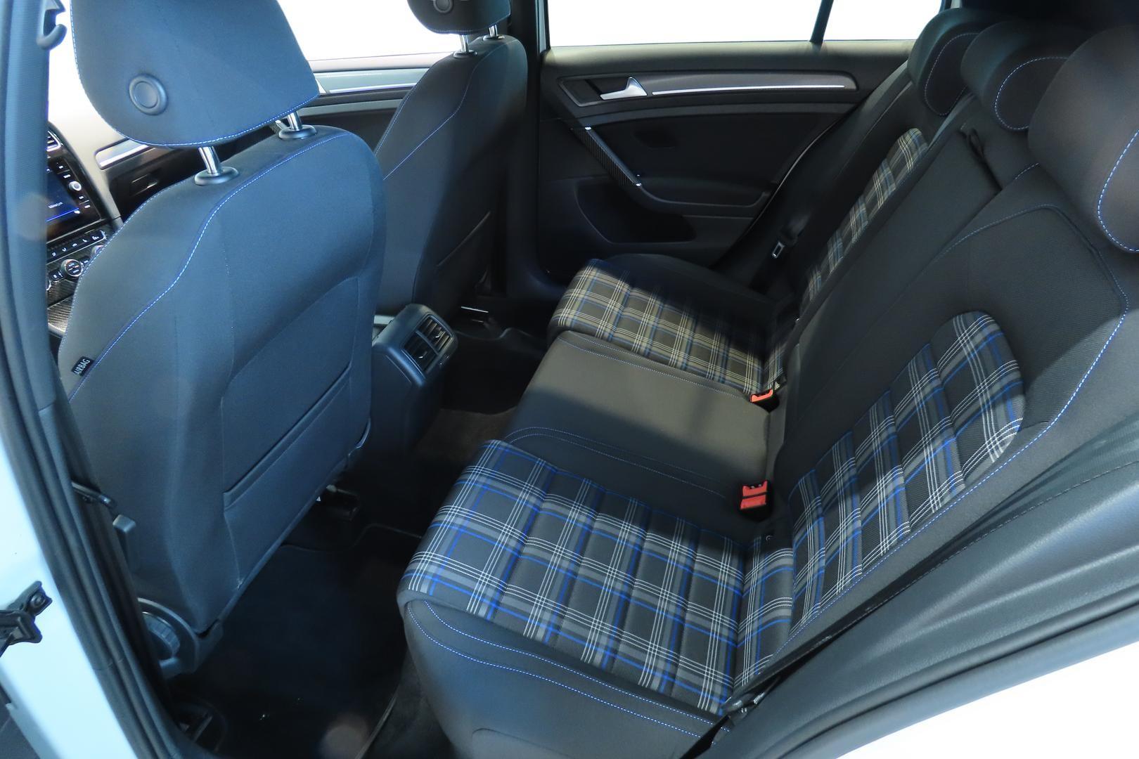 Volkswagen Golf 2020