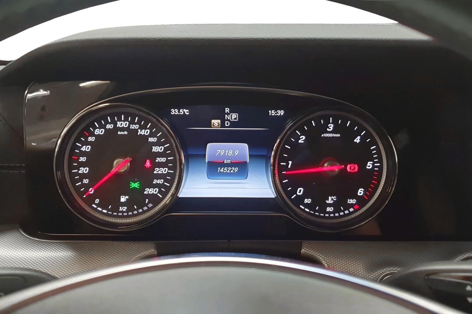 MERCEDES-BENZ E 2017