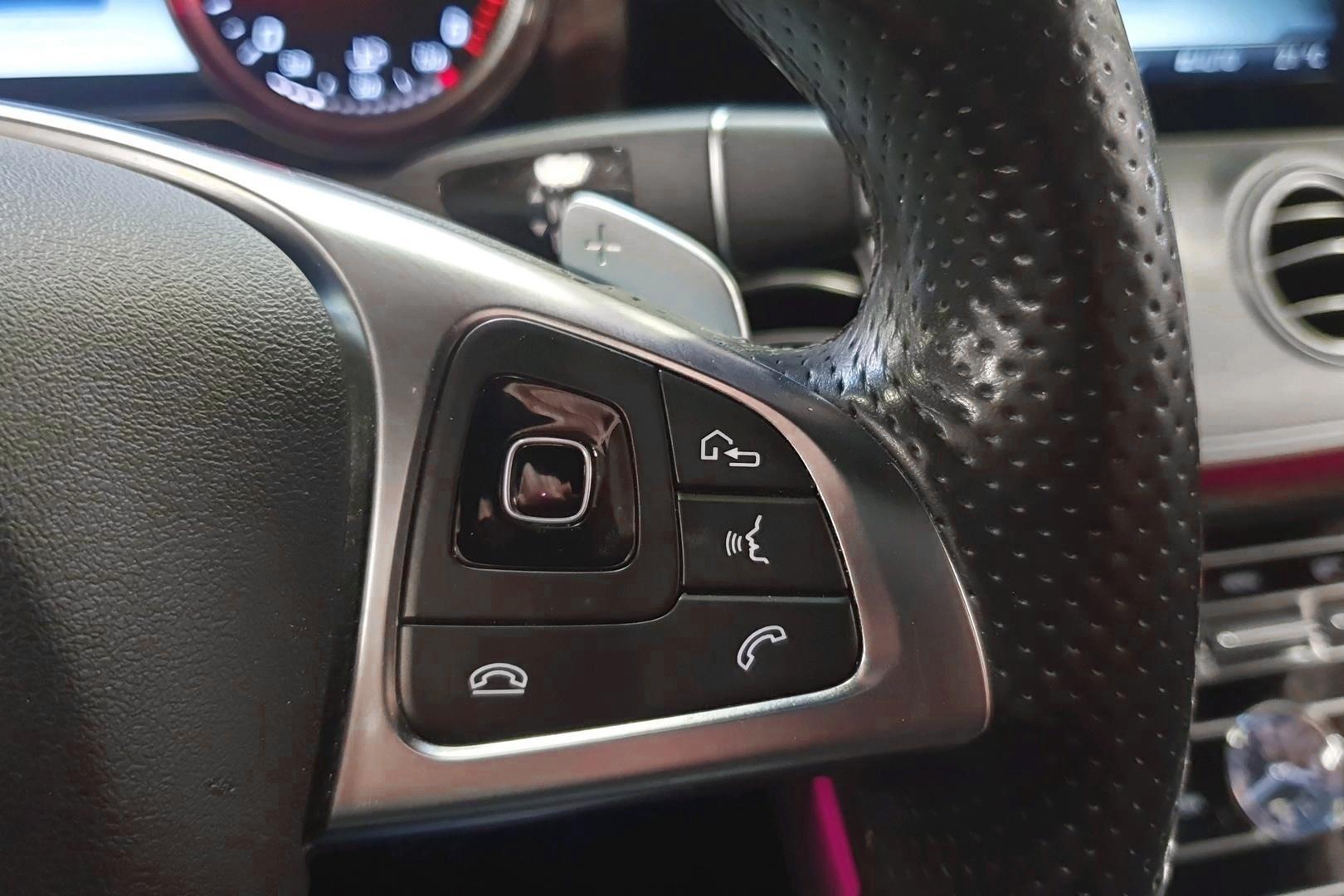 MERCEDES-BENZ E 2017