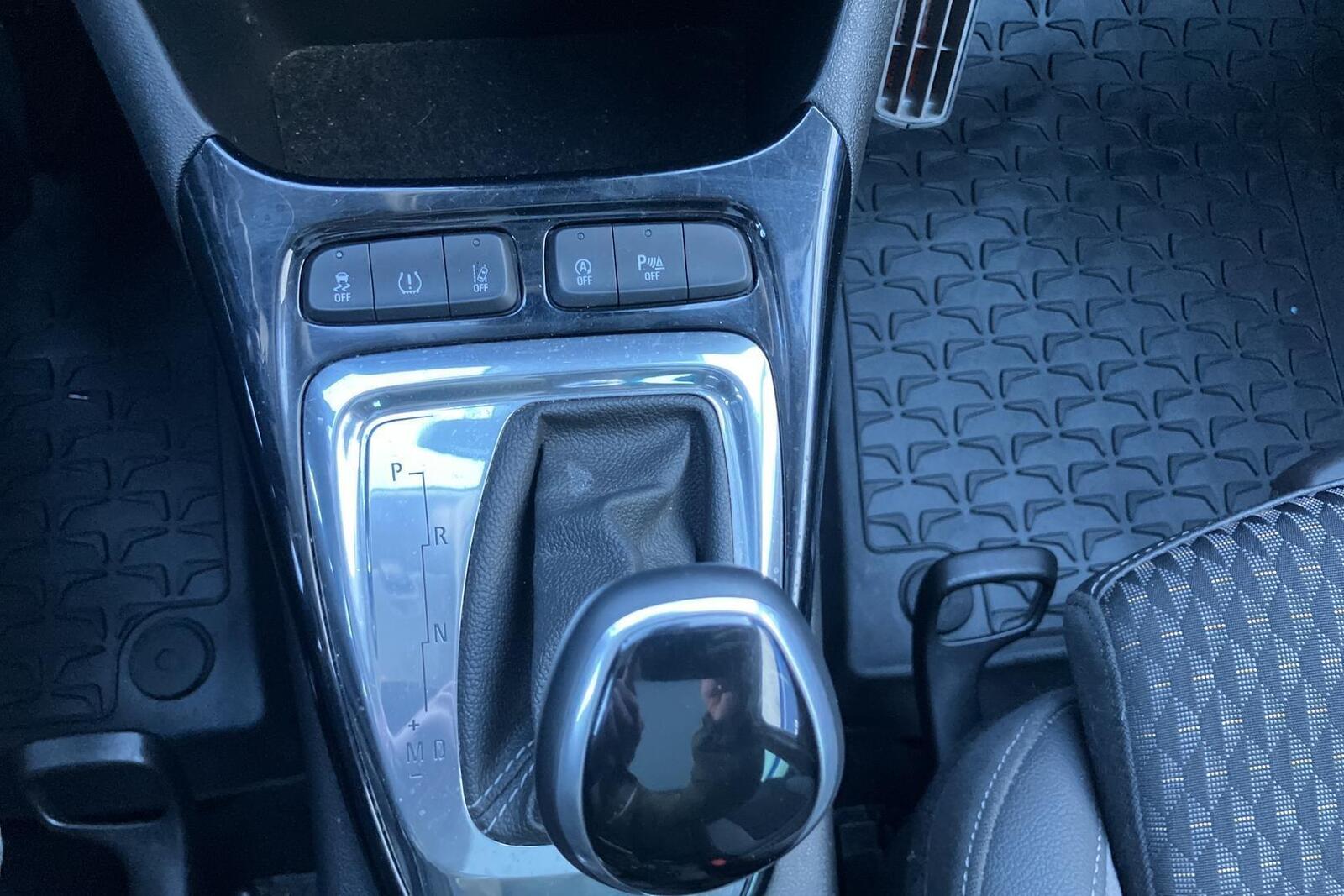 Opel Crossland X 2020