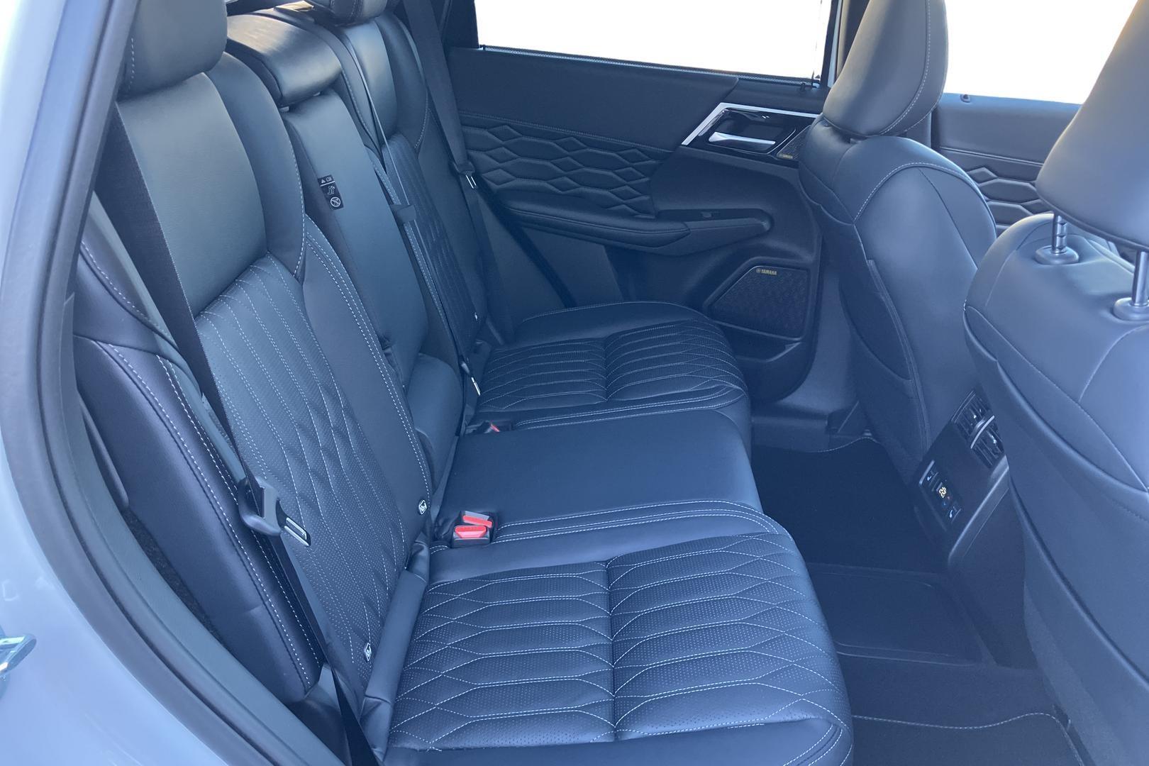 Mitsubishi Outlander 2026