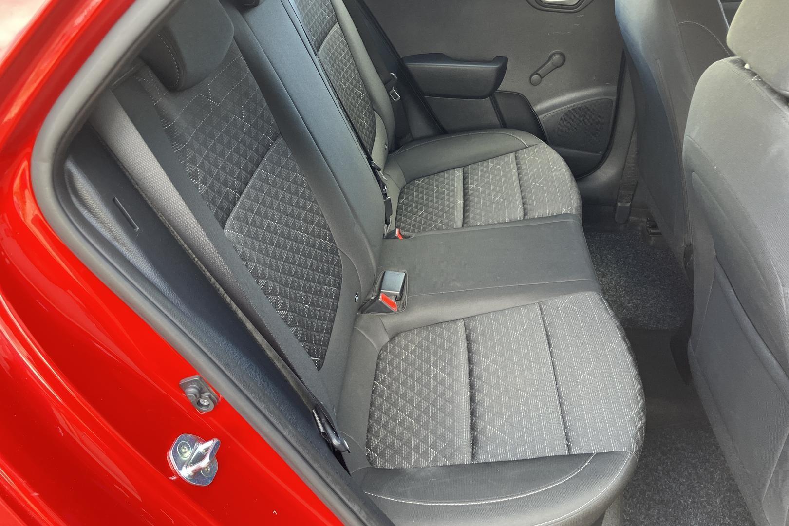 Kia Rio 10