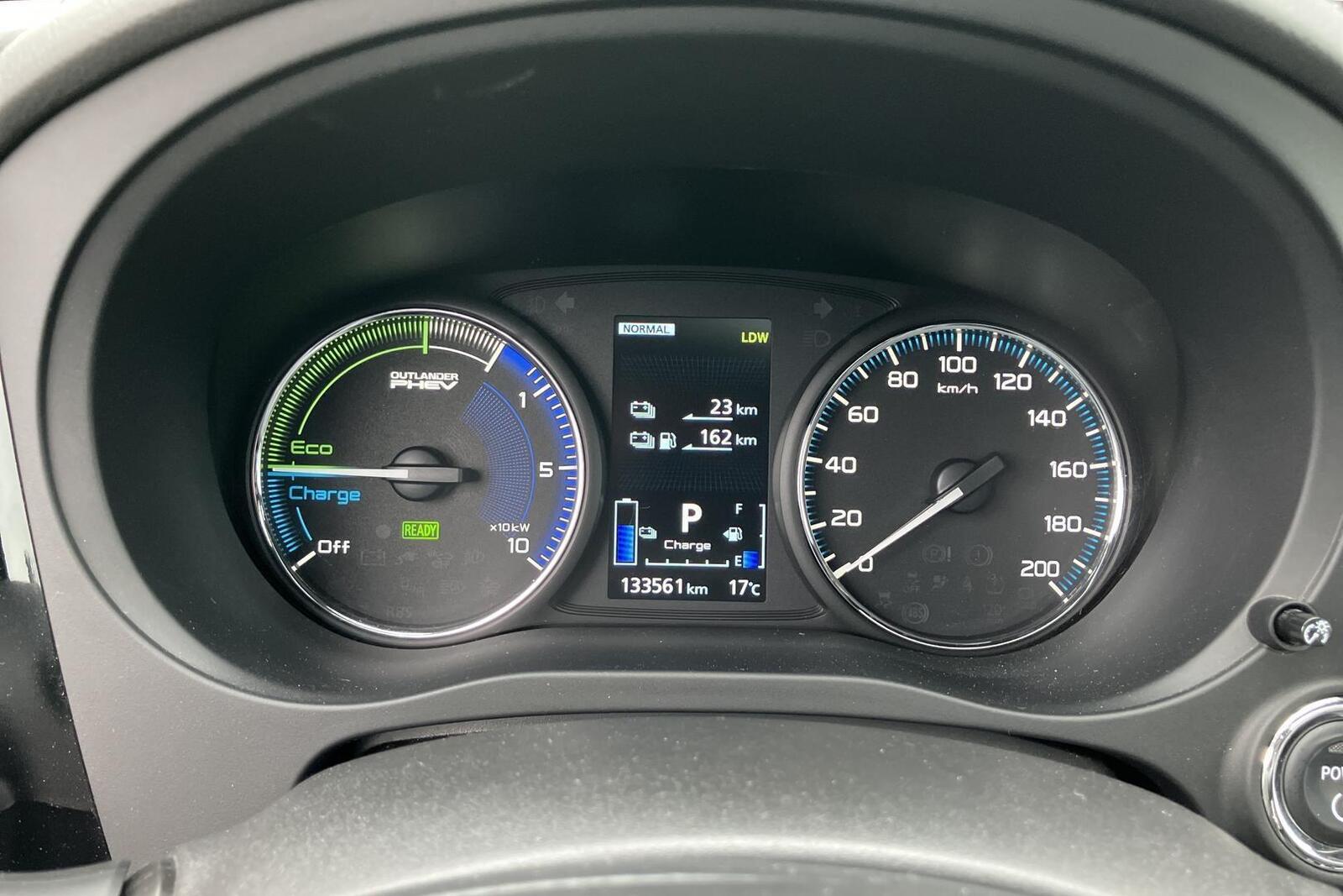 Mitsubishi Outlander PHEV 2021