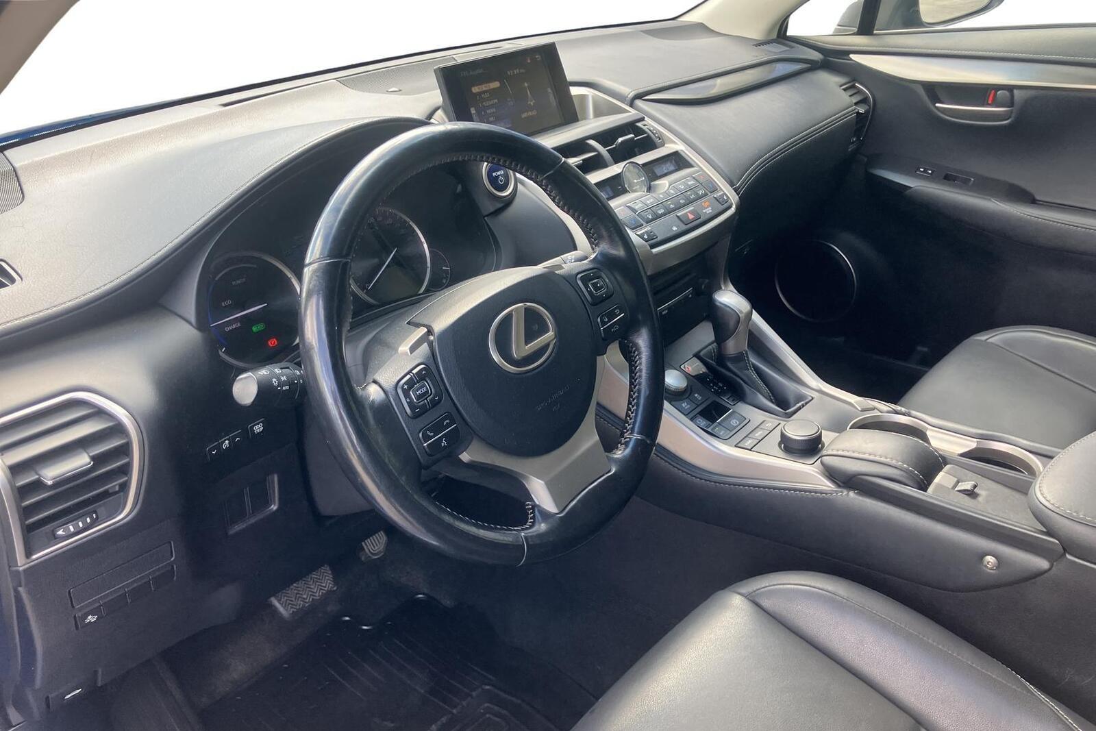 Lexus NX 2016