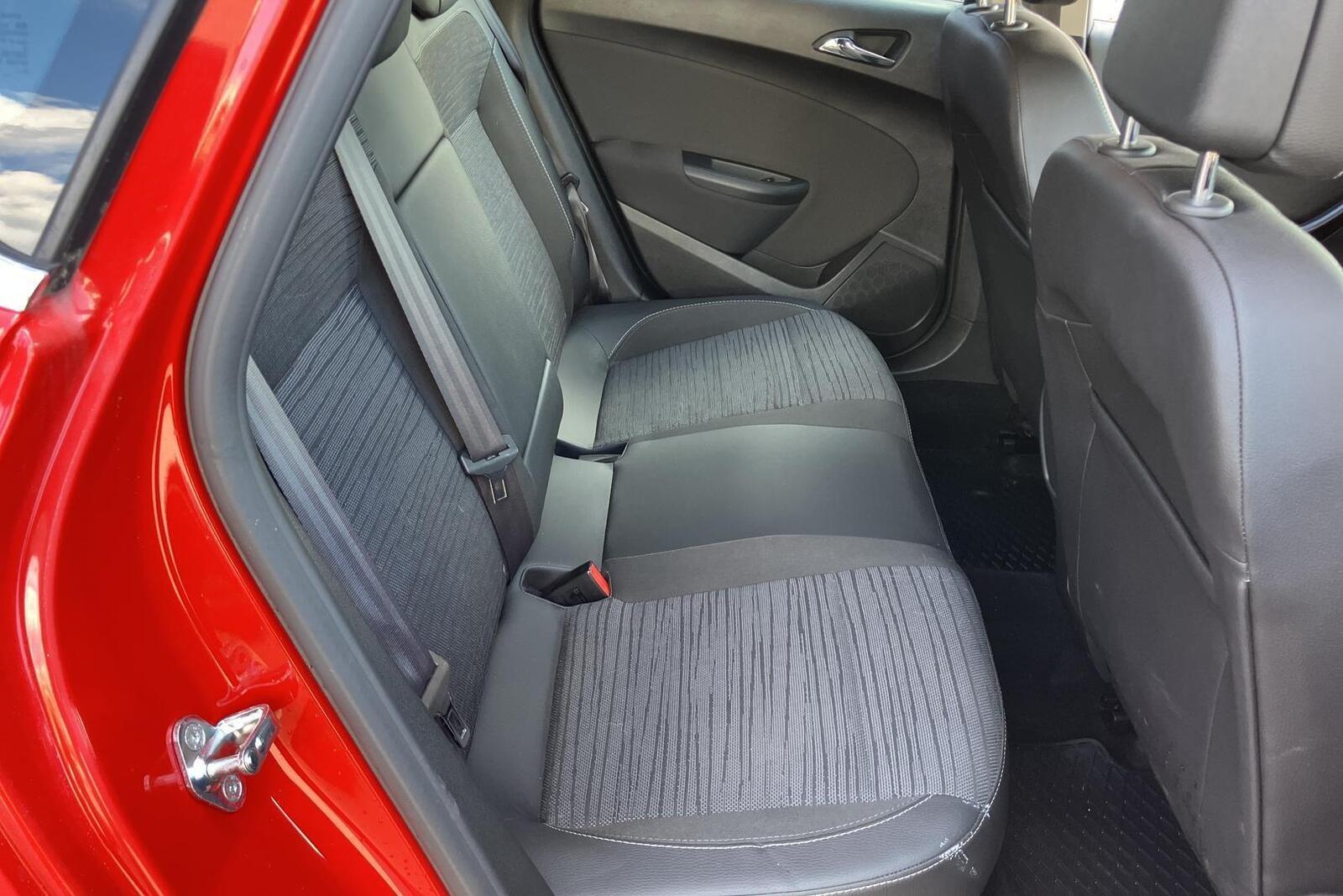 Opel Astra 2015