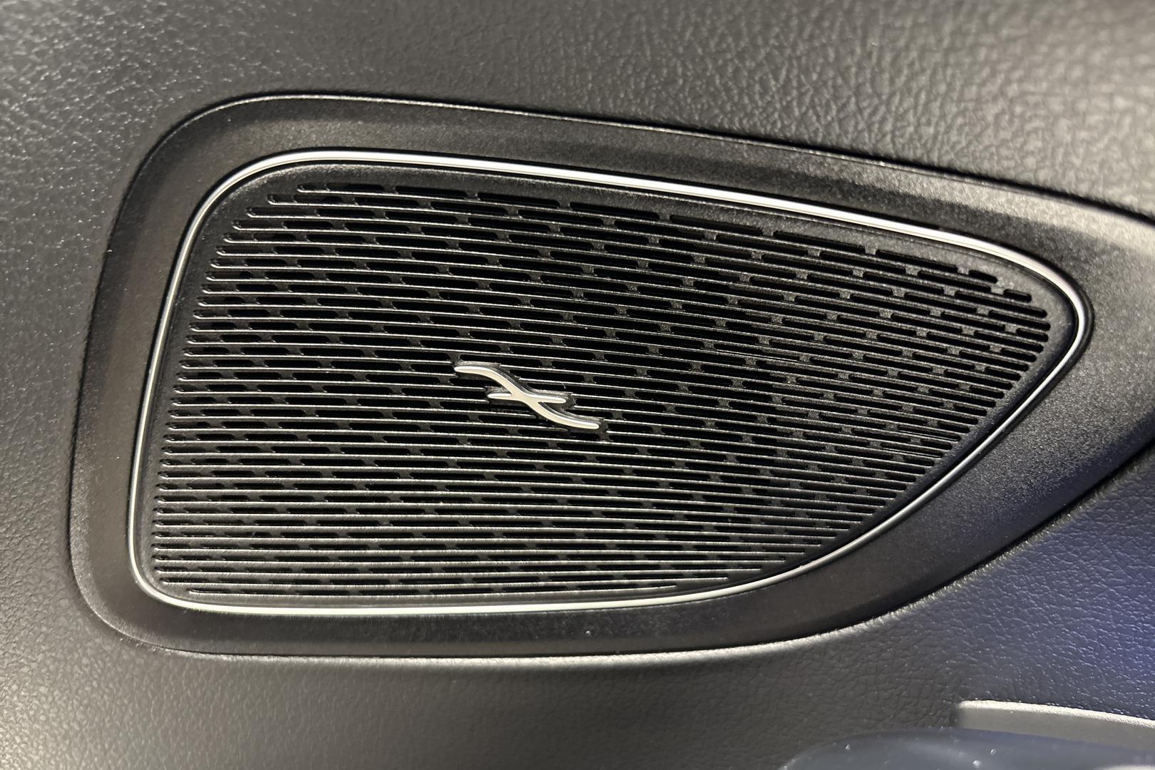 Mercedes-Benz C 2023