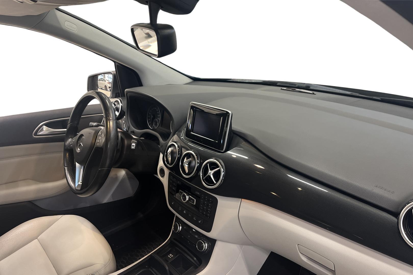 Mercedes-Benz B 2012