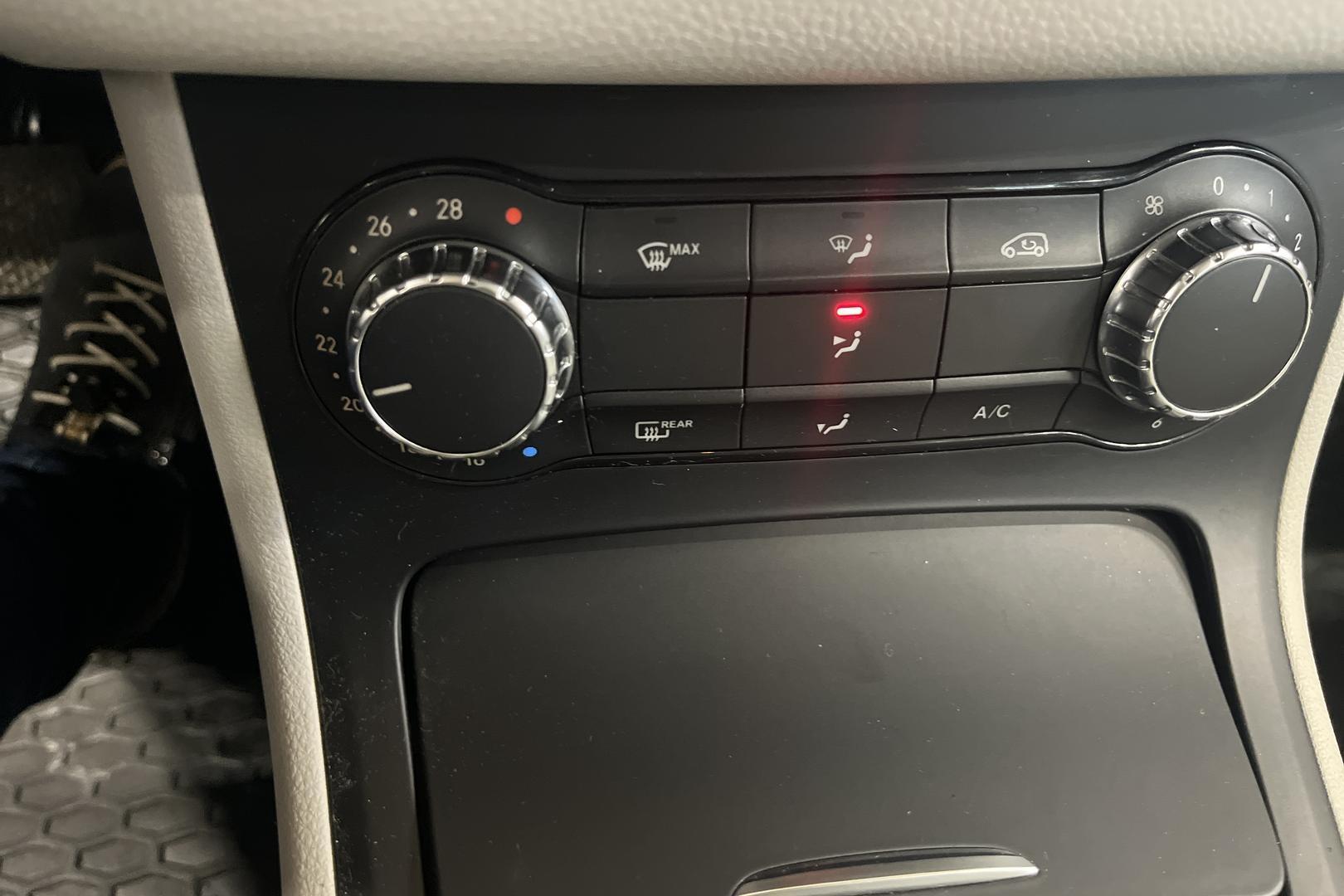 Mercedes-Benz B 2012