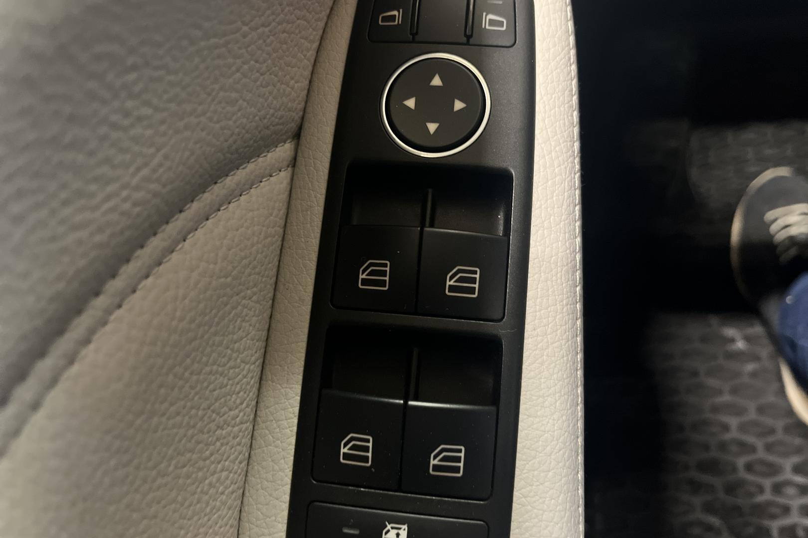 Mercedes-Benz B 2012