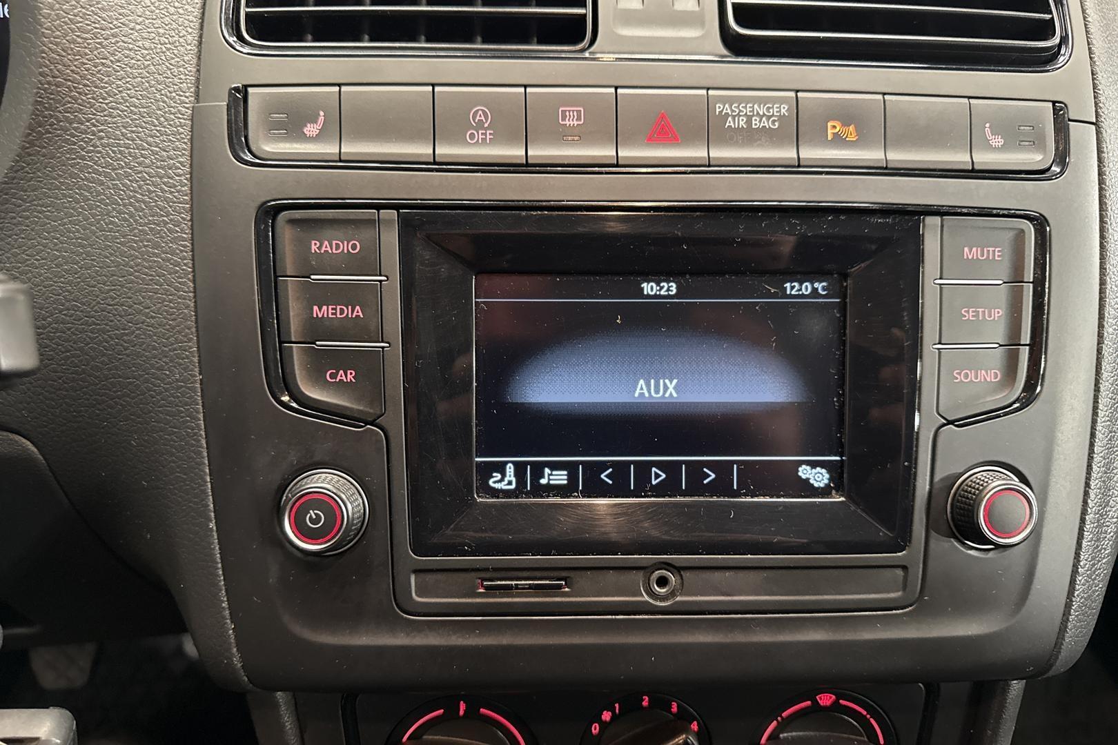 Volkswagen Polo 2015