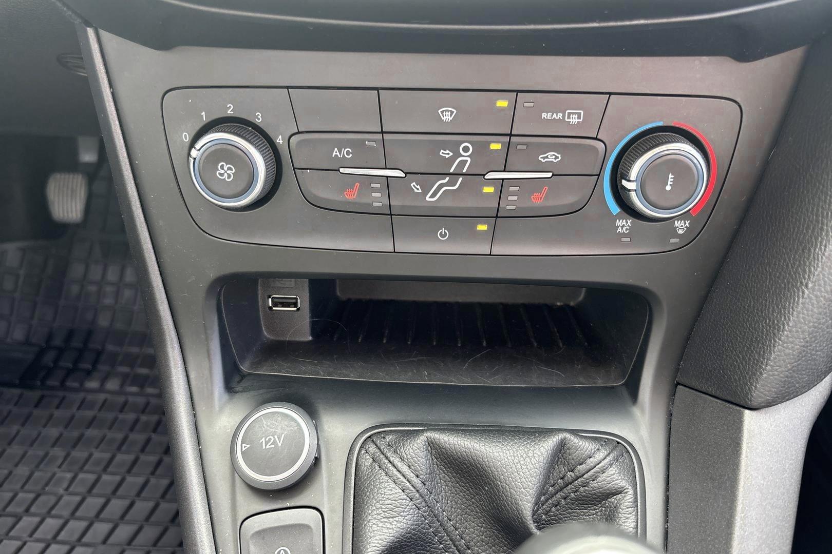 FORD FOCUS 2015