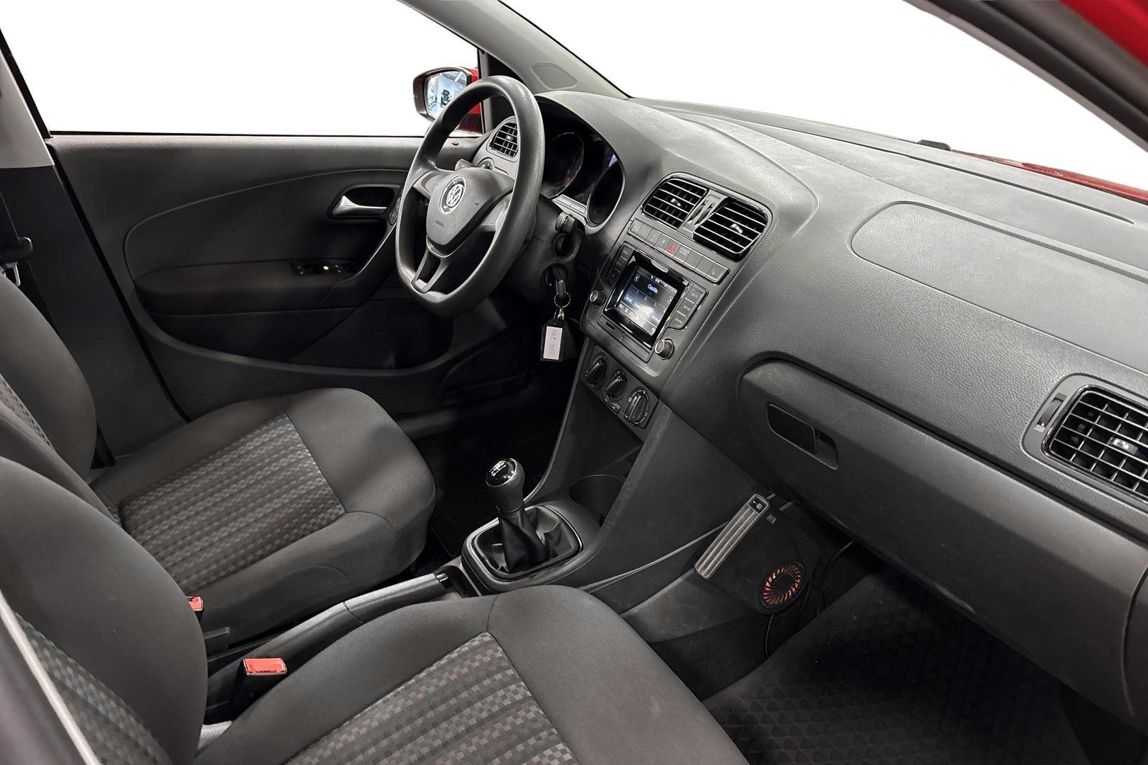 VOLKSWAGEN POLO 2017