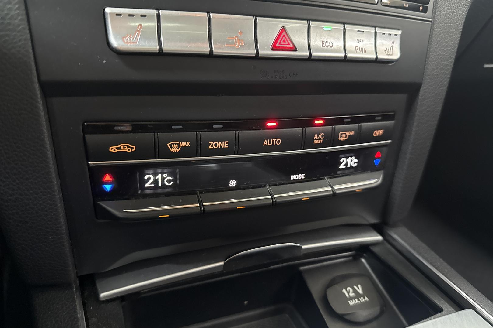 MERCEDES-BENZ E 2013