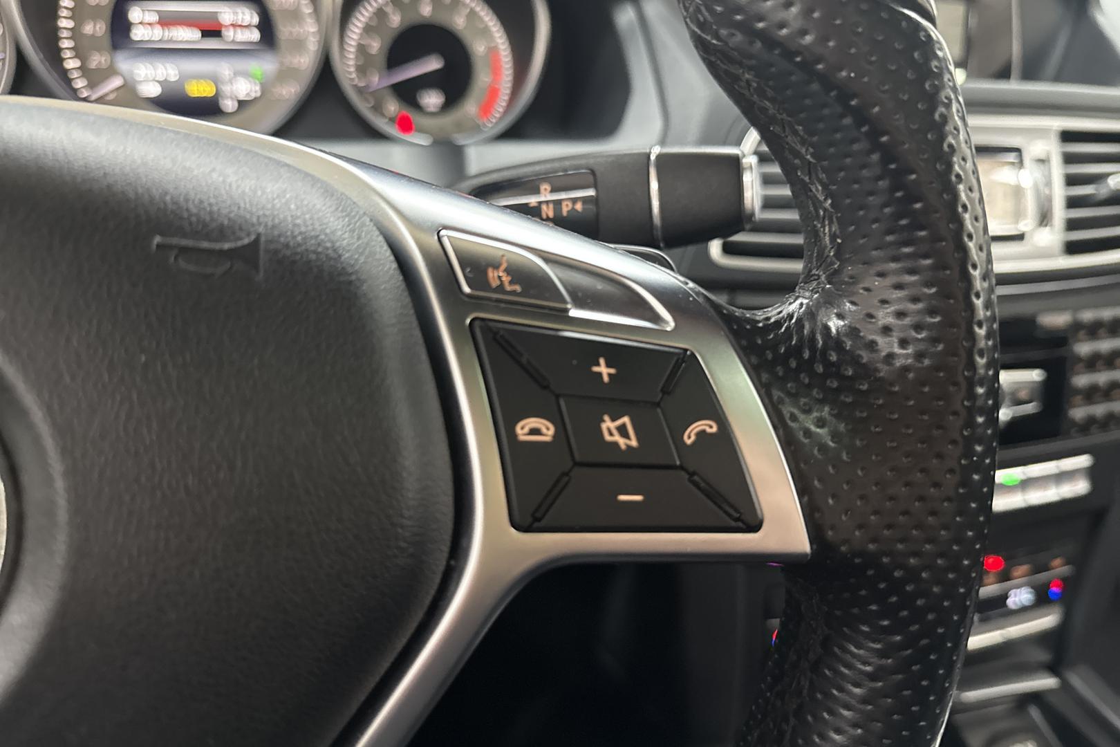 MERCEDES-BENZ E 2013