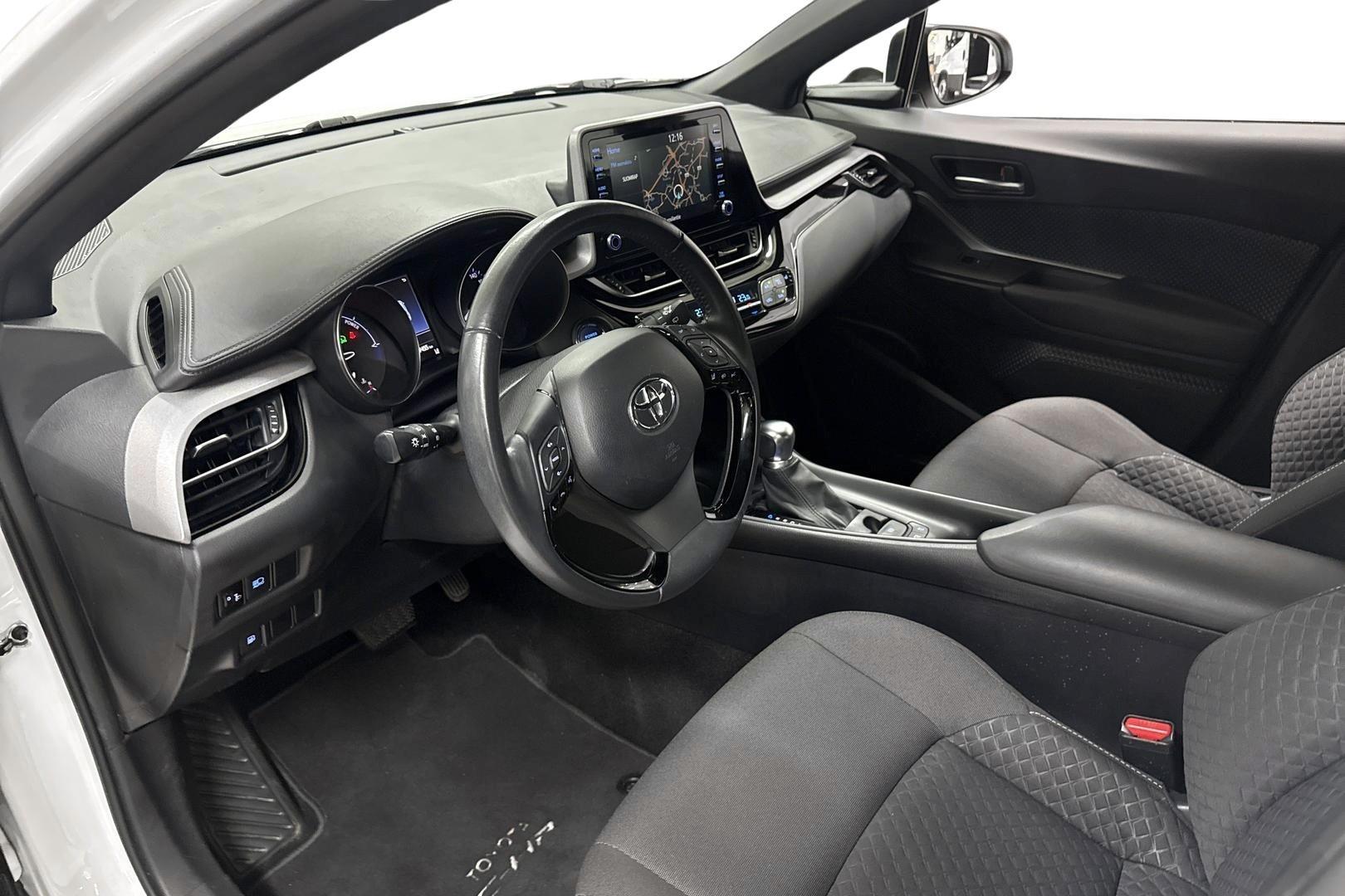TOYOTA C-HR 2021