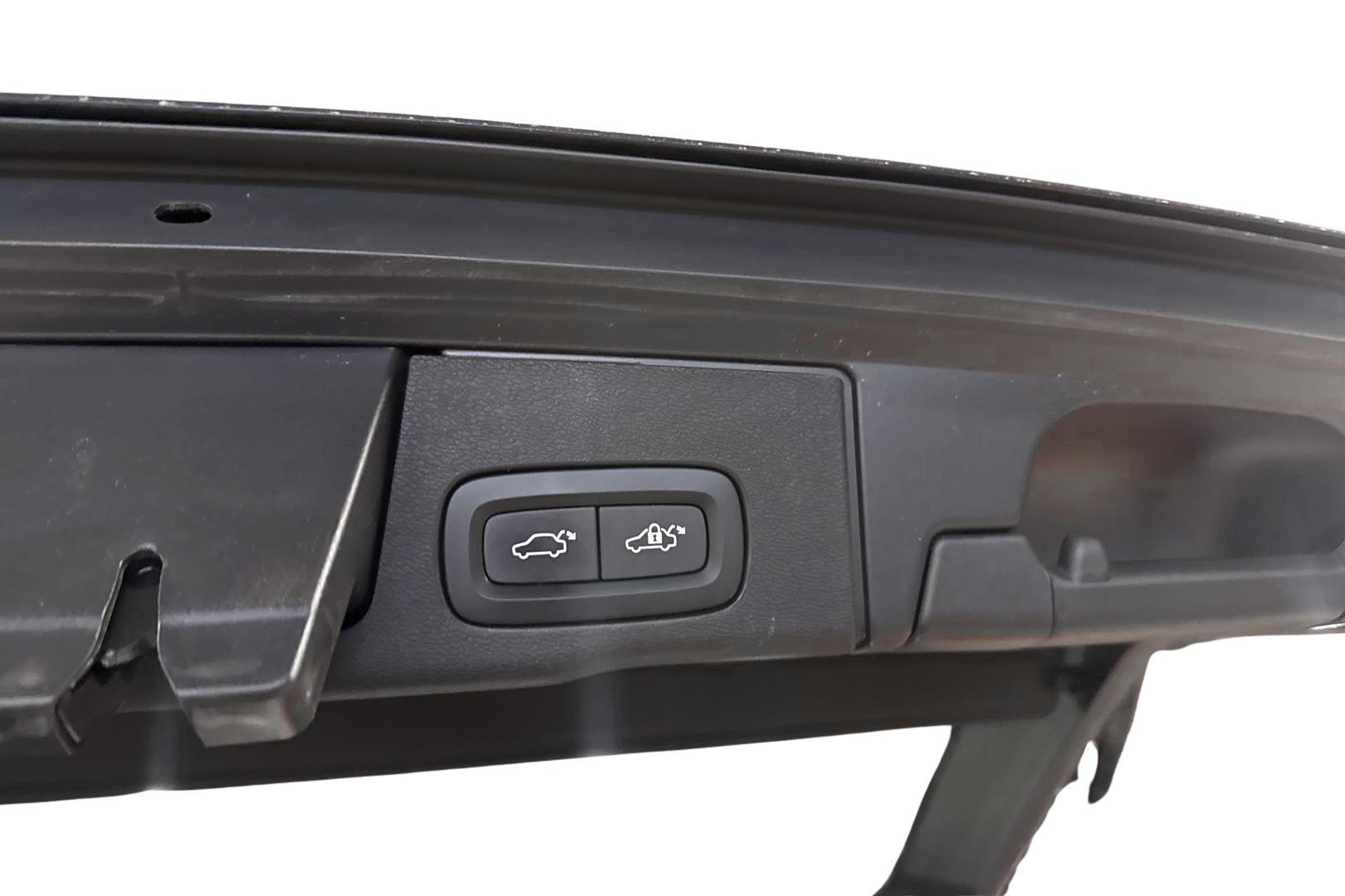 Volvo XC60 2022