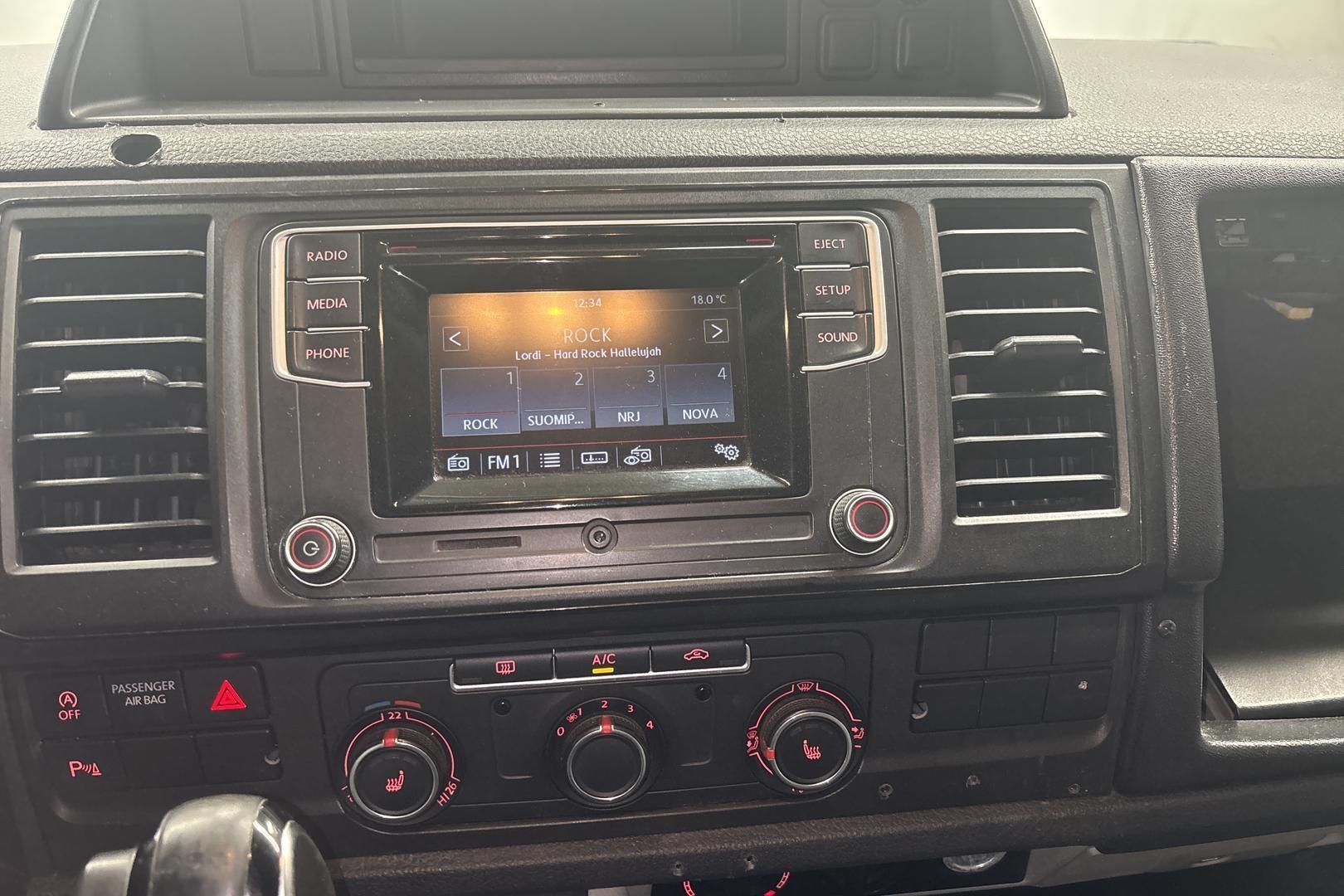 VOLKSWAGEN TRANSPORTER 2016