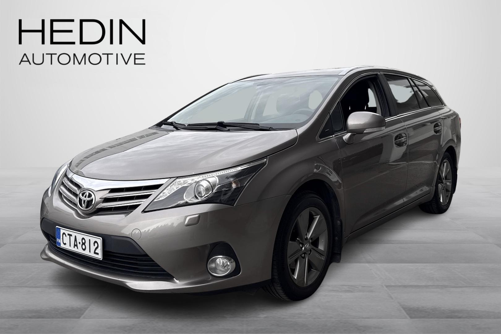 TOYOTA AVENSIS 2015