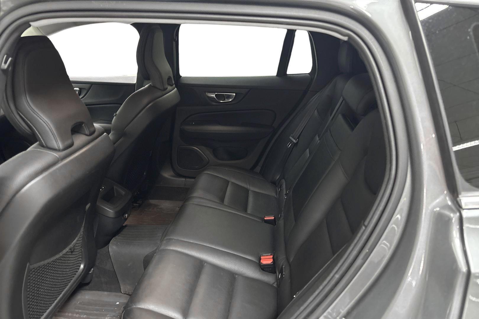 VOLVO V60 2019