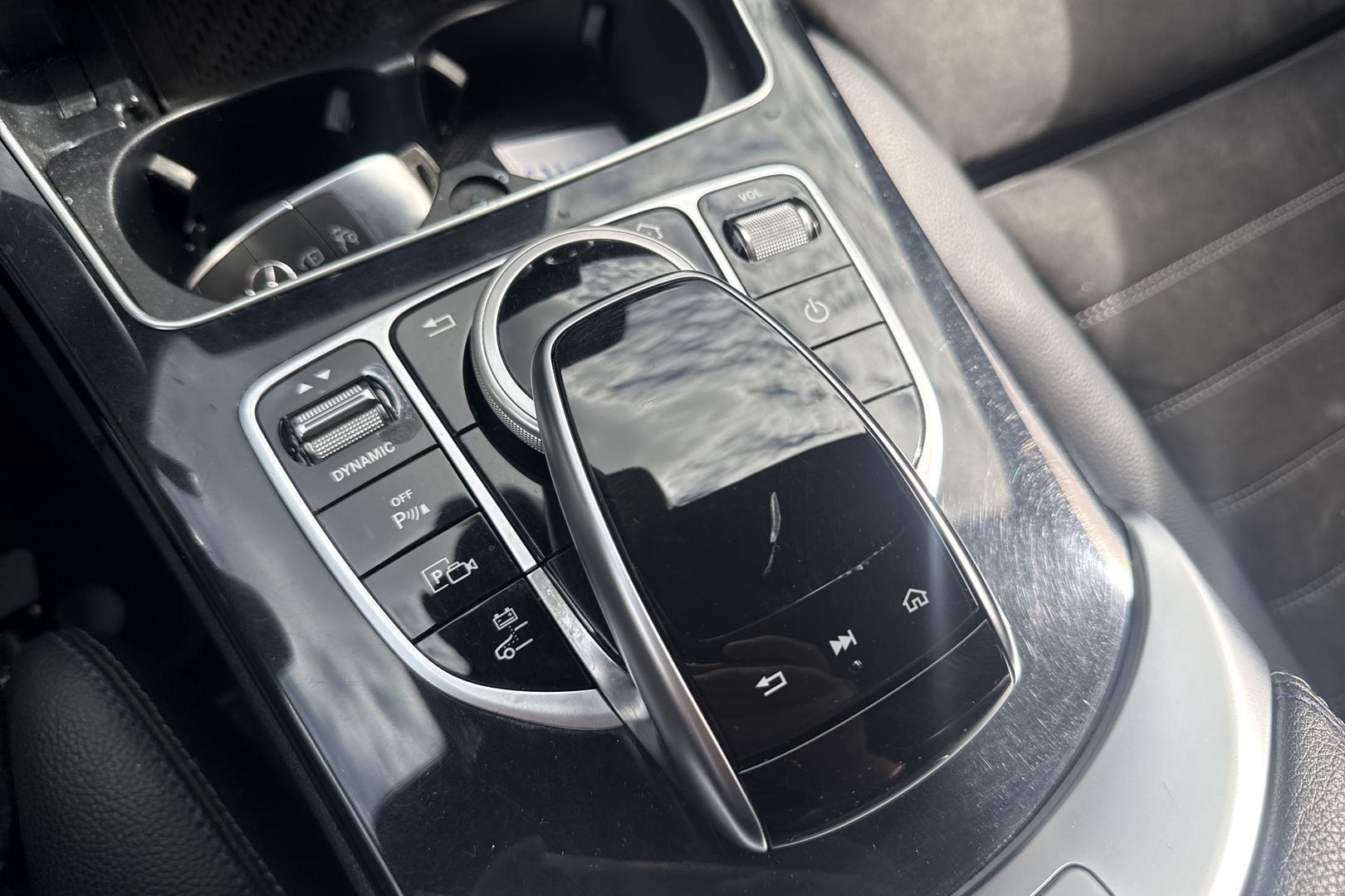 Mercedes-Benz C 2021