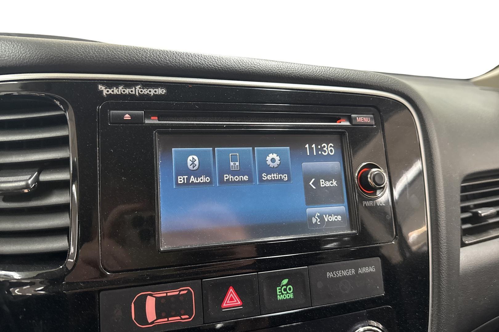 MITSUBISHI OUTLANDER 2016