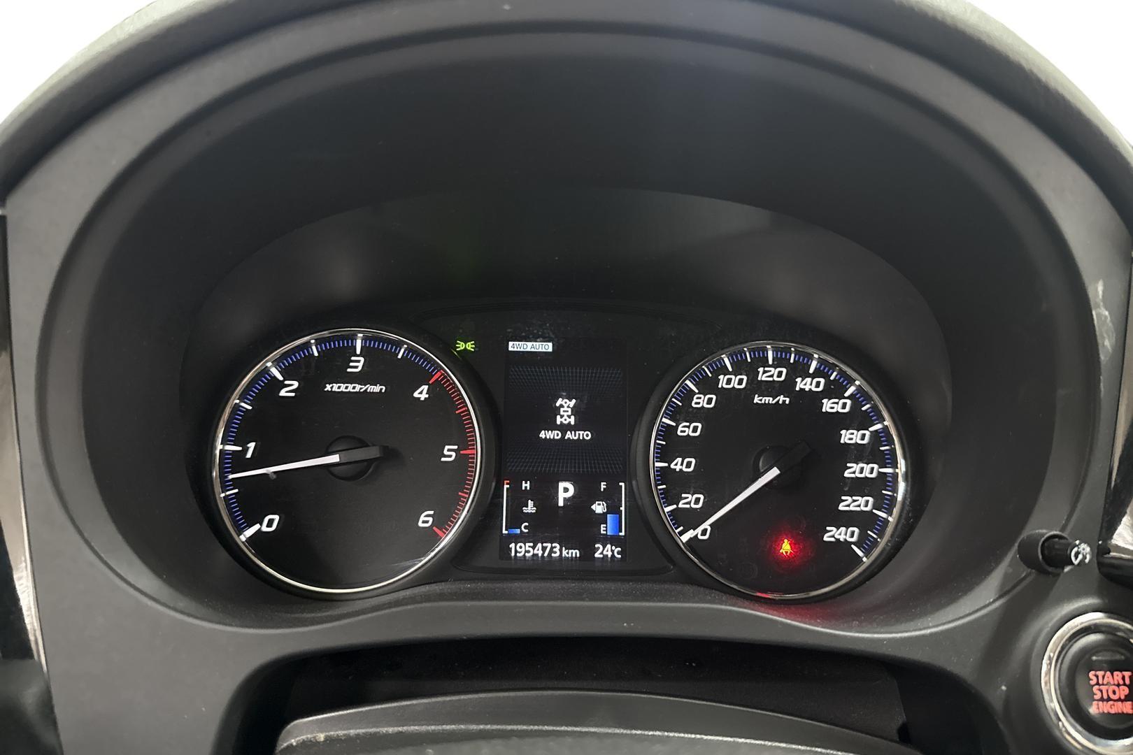 MITSUBISHI OUTLANDER 2016