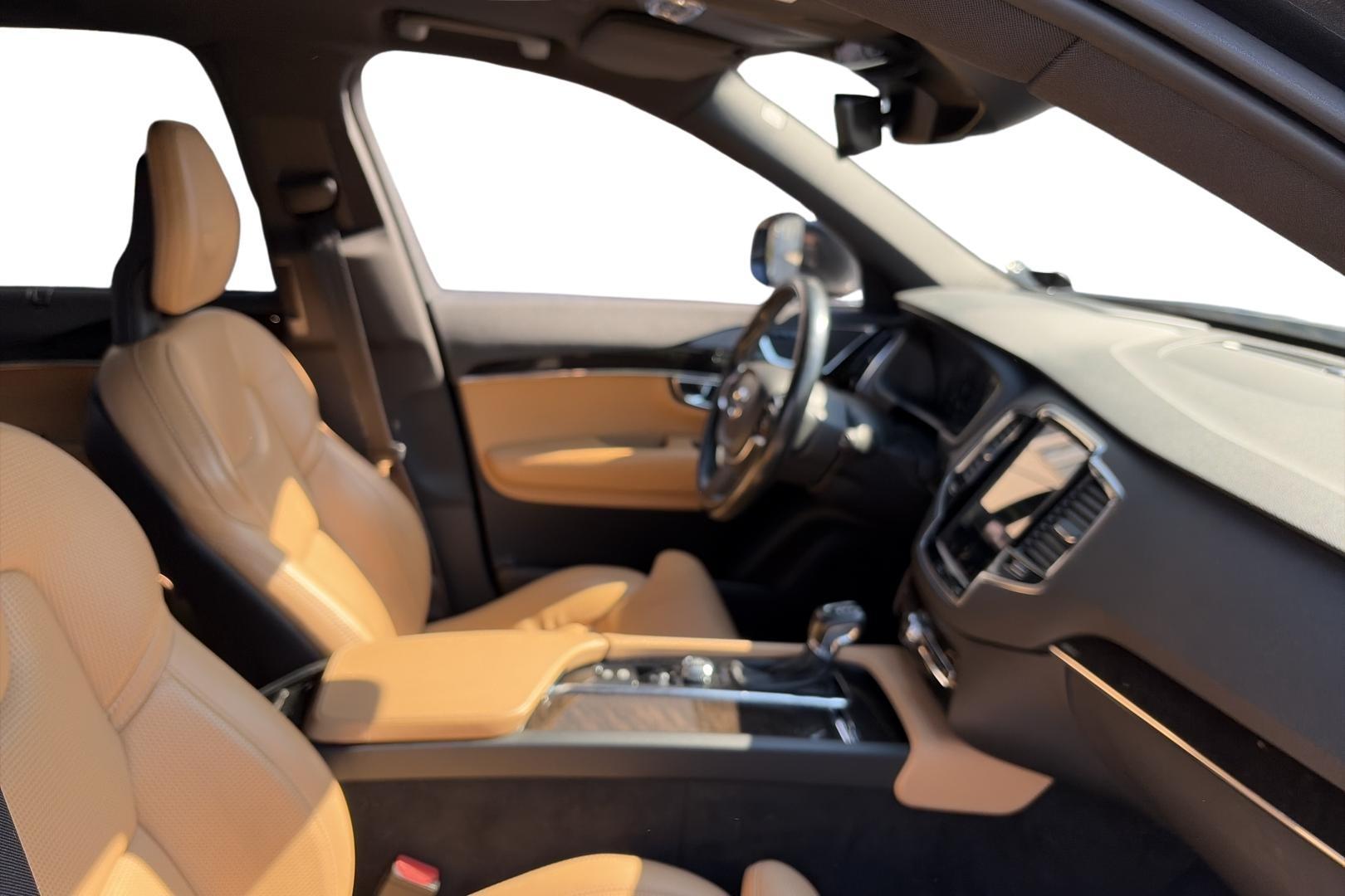VOLVO XC90 2017