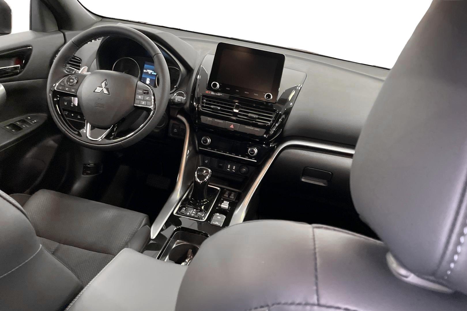 MITSUBISHI Eclipse Cross 2025